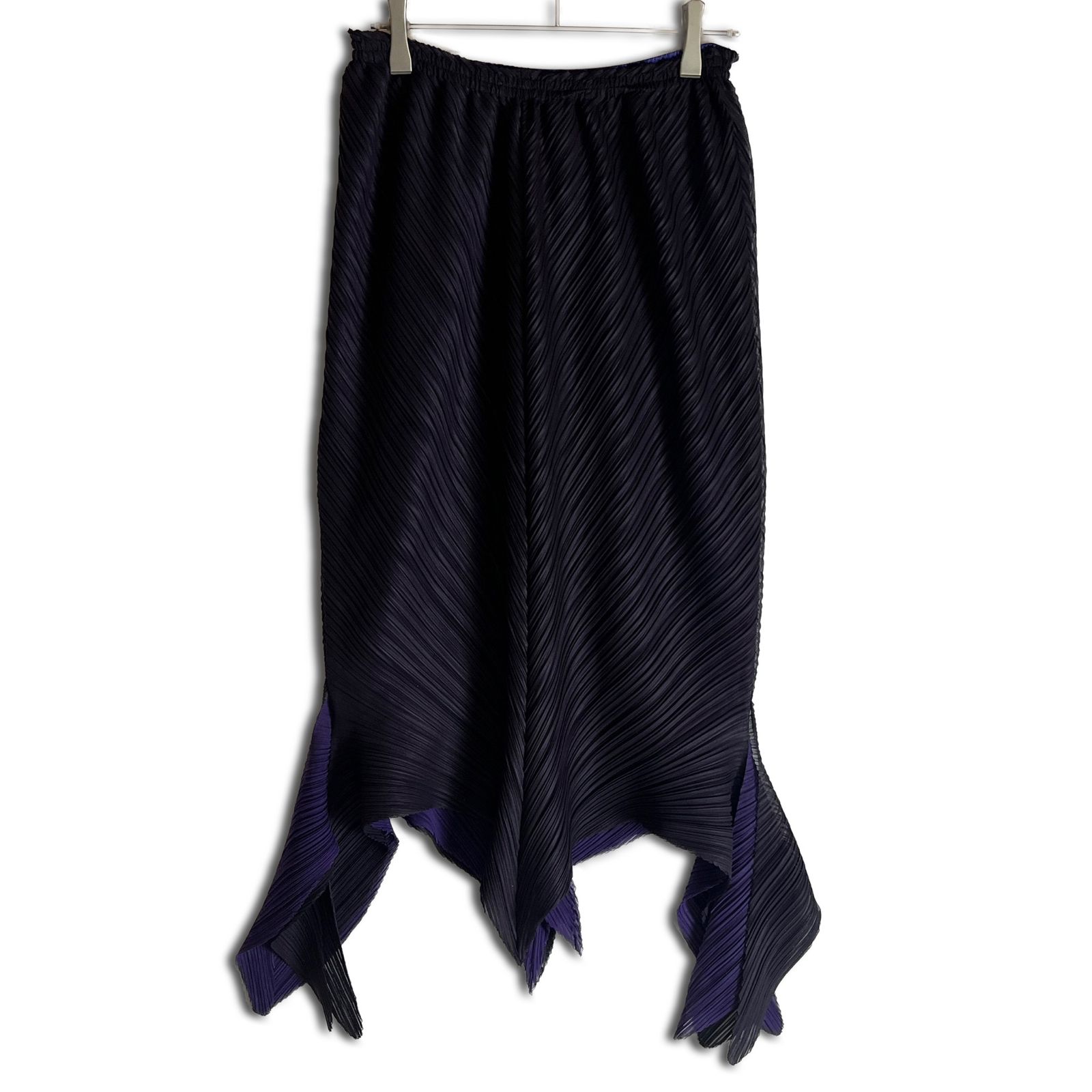 ISSEY MIYAKE FETE 黒ロングプリーツスカート　えり 超希少 イツセイミヤケ ISSEY MIYAKE FETE スカート