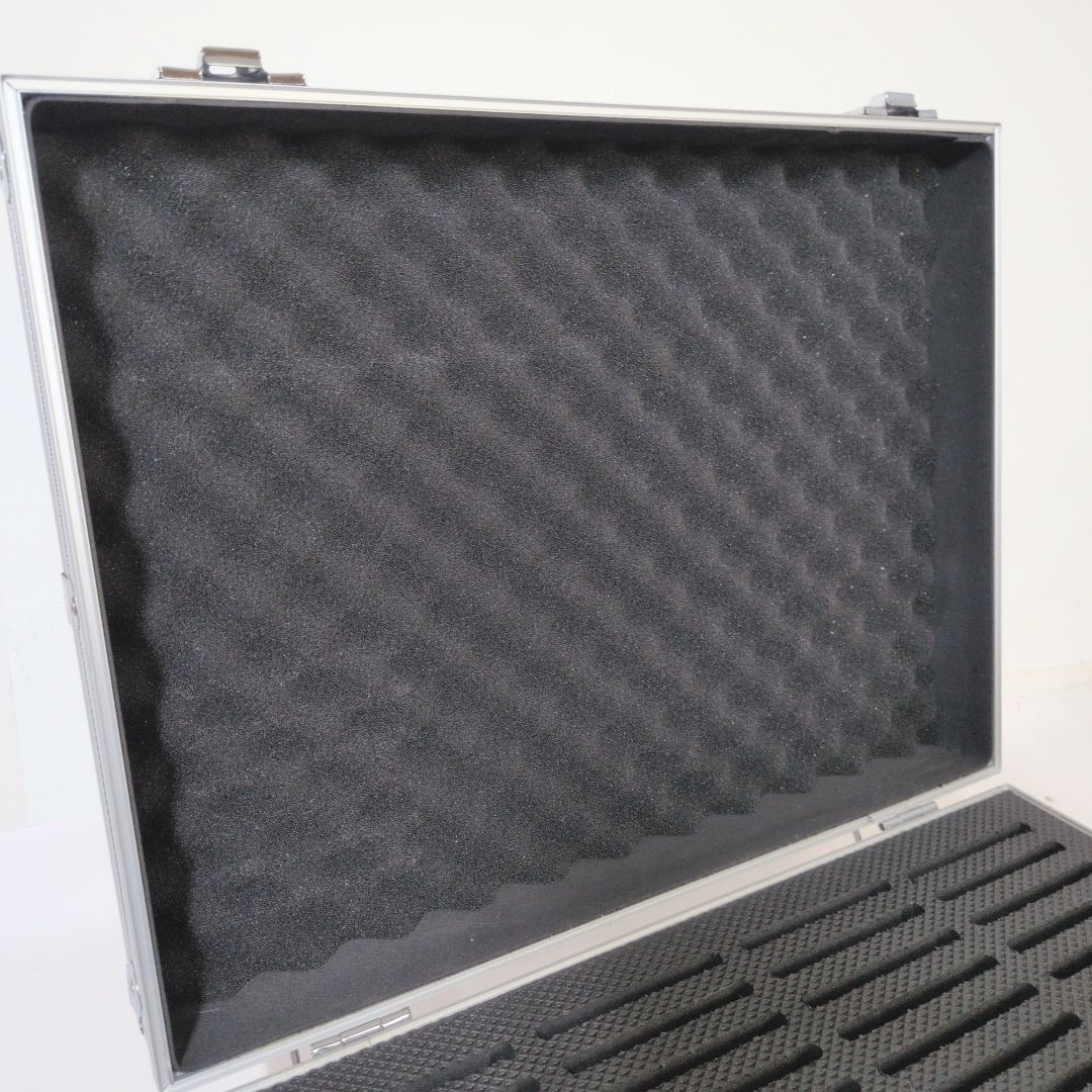 PSA 鑑定ケース アルミ製 アタッシュケース 60枚保管可能 - メルカリ