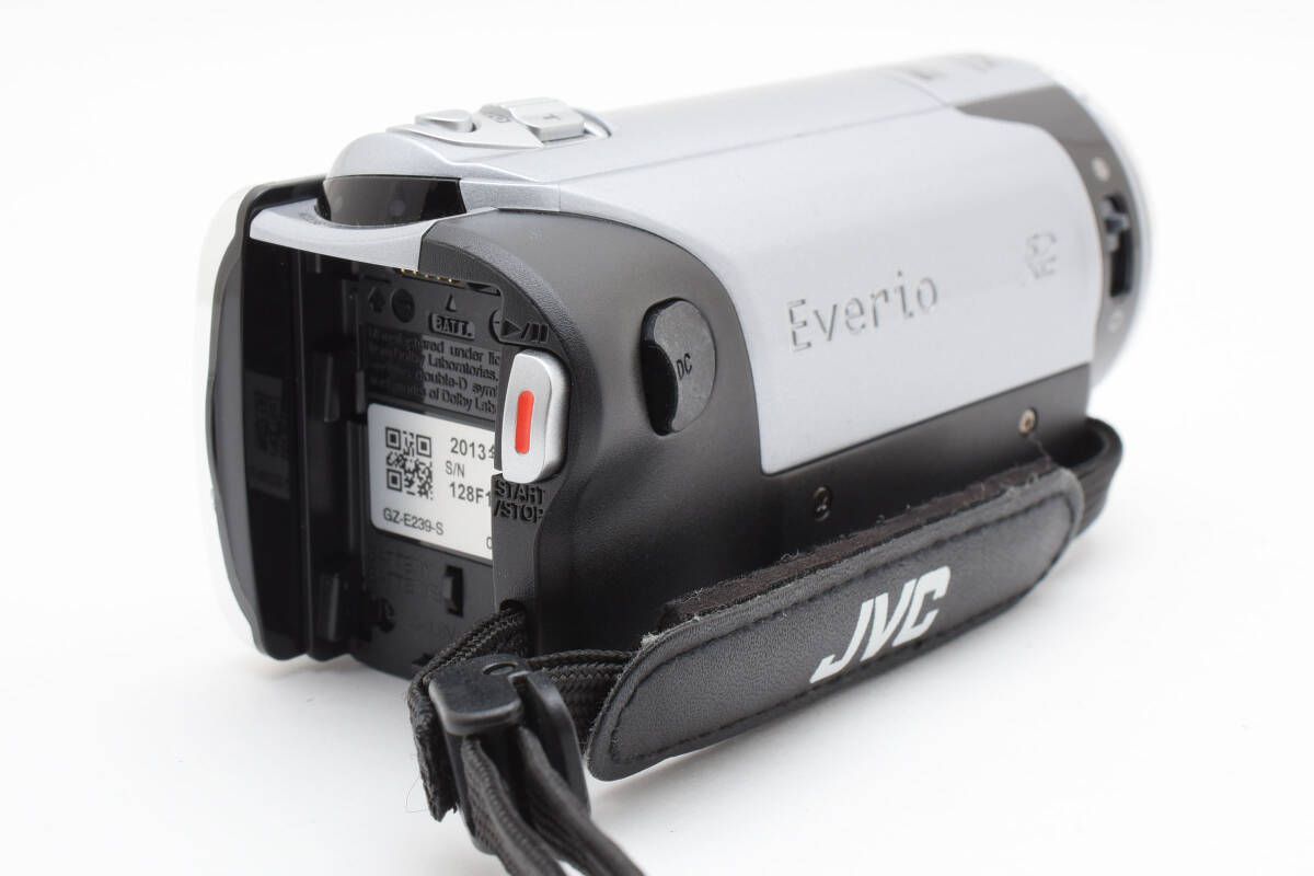 ☆訳あり大特価☆JVC ケンウッド Everio GZ-E239-S デジタルビデオ