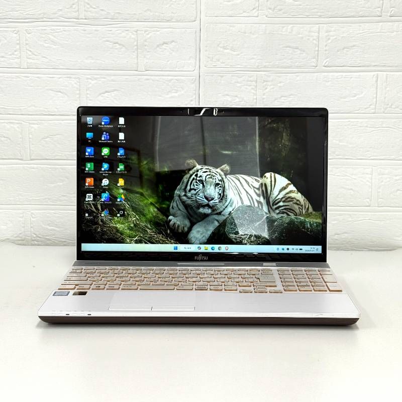 整備済み品】富士通/ノートパソコン/Windows11/第8世代/Corei7/メモリ