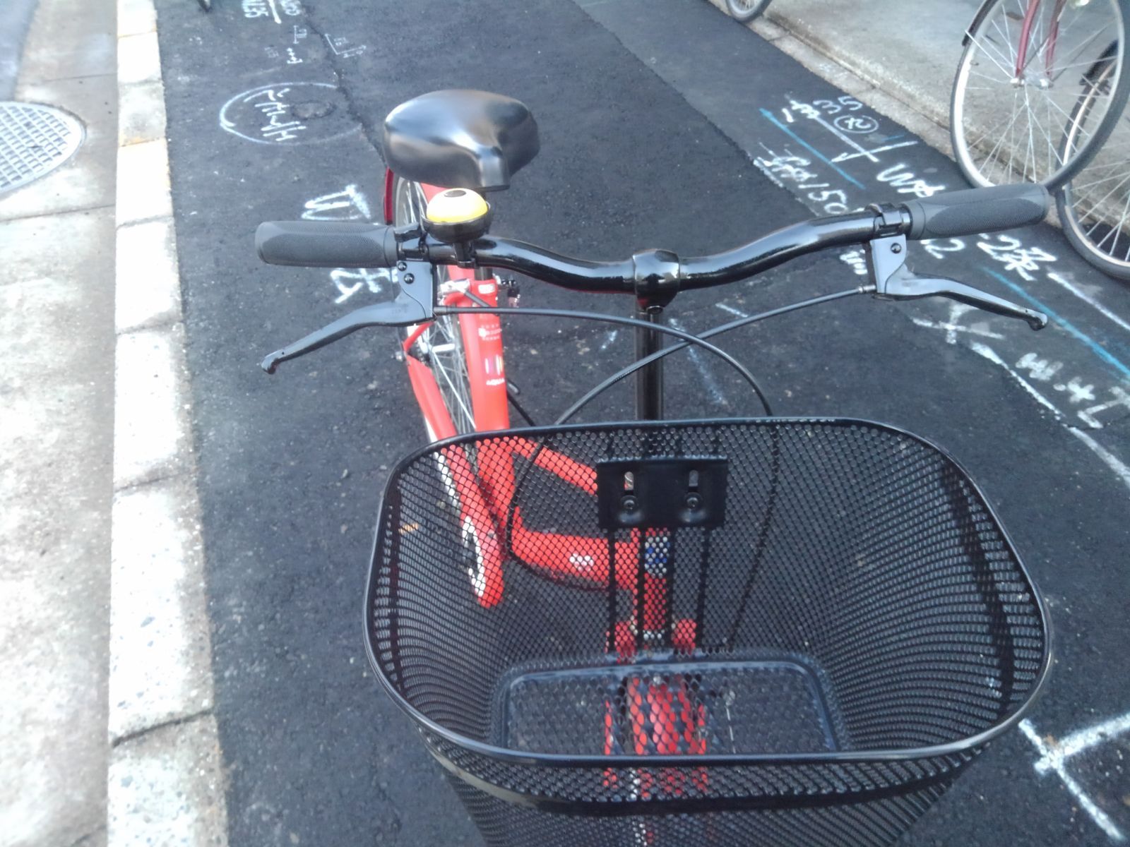 引き取り限定！(名古屋市昭和区)中古自転車3924 前後タイヤ新品