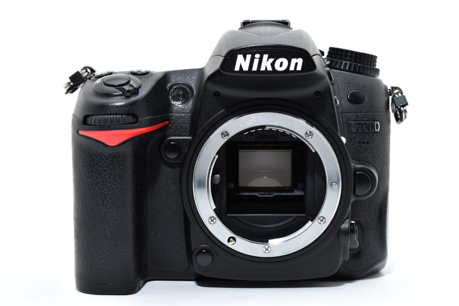 ☆良品☆ ニコン Nikon D7000 ボディ 《ショット数18252回・バッテリー