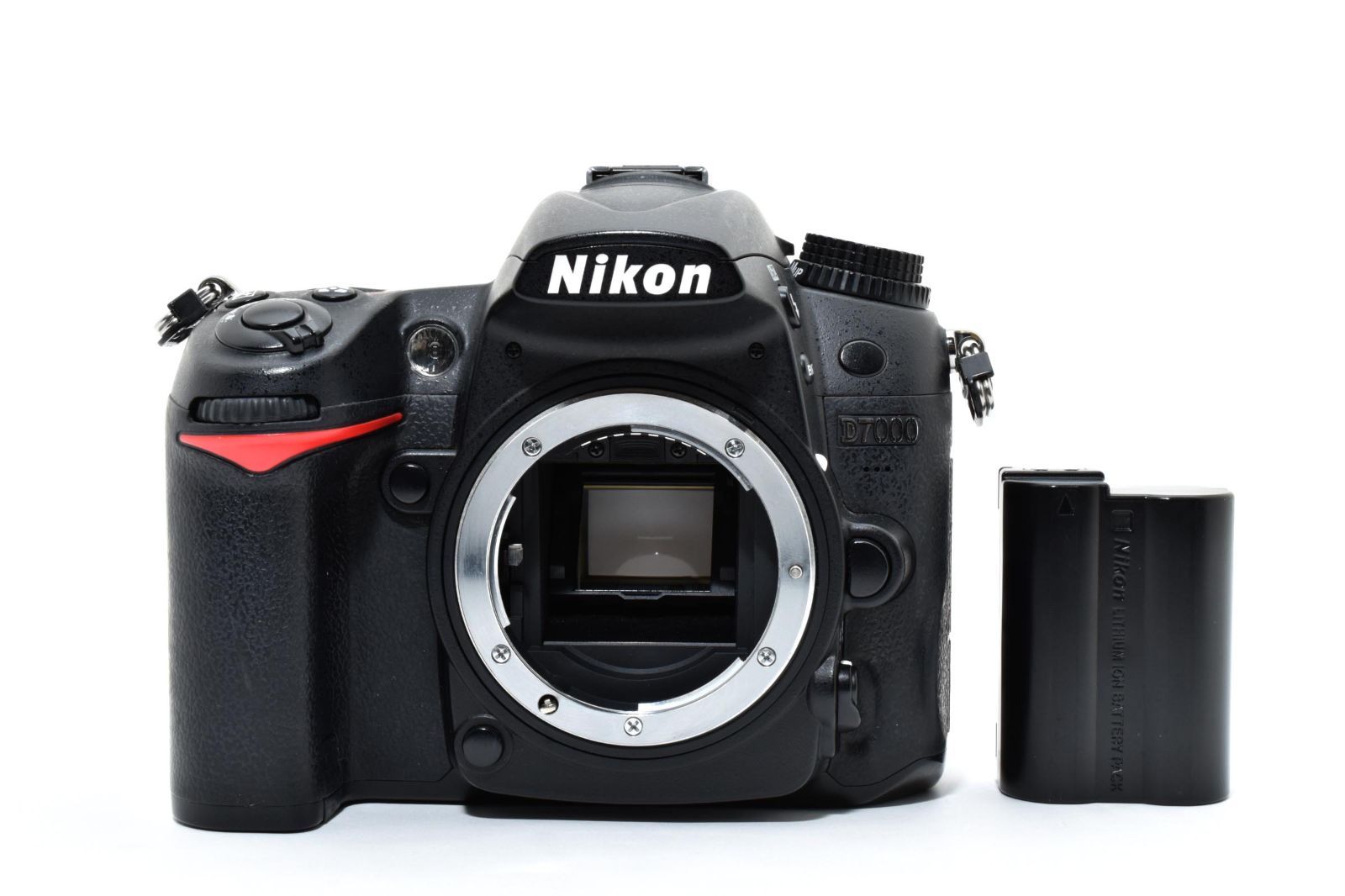 ☆良品☆ ニコン Nikon D7000 ボディ 《ショット数18252回・バッテリー