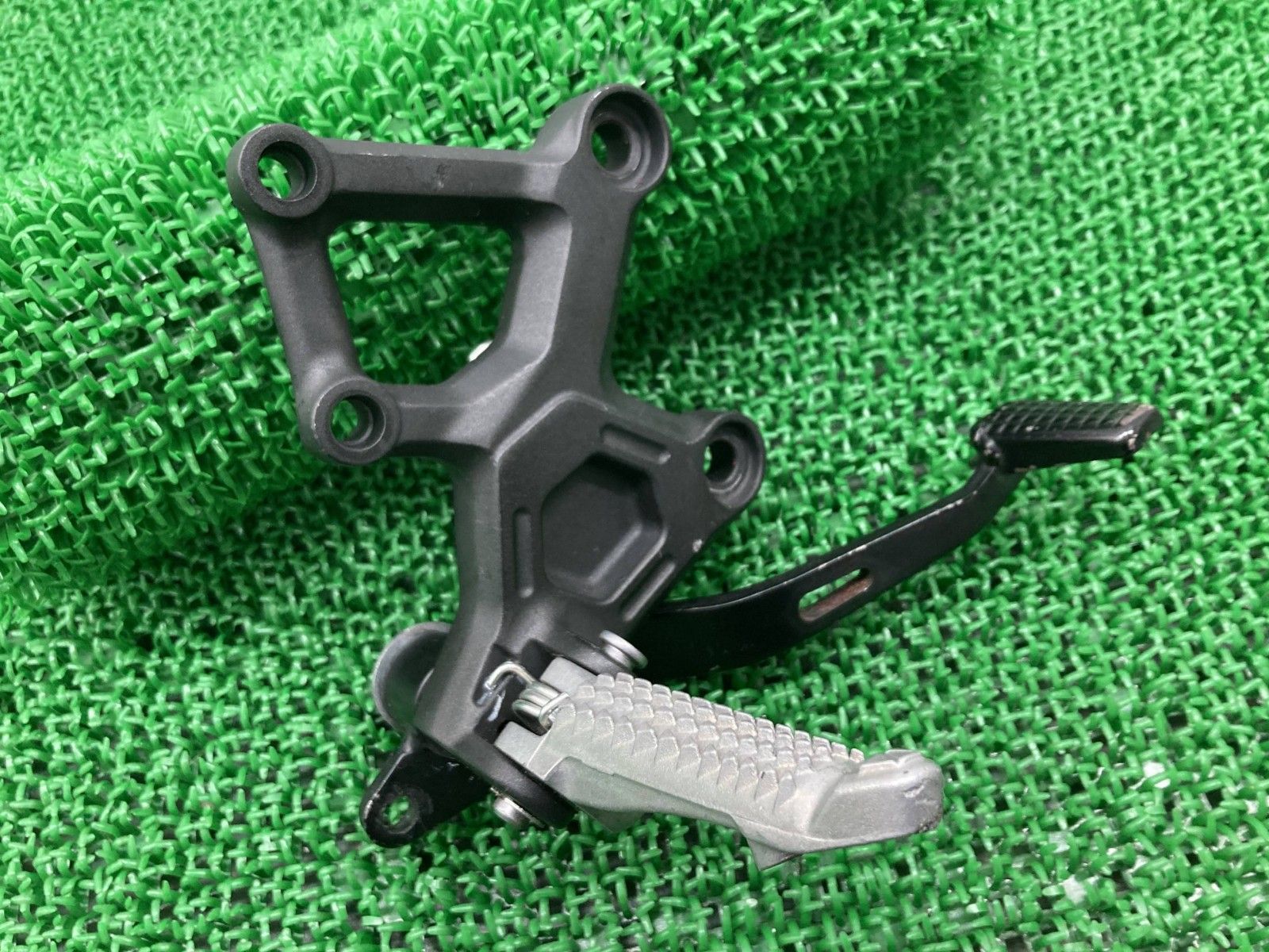 ZX-25R ステップ 右 SKT カワサキ 純正 中古 バイク 部品 ZX250E