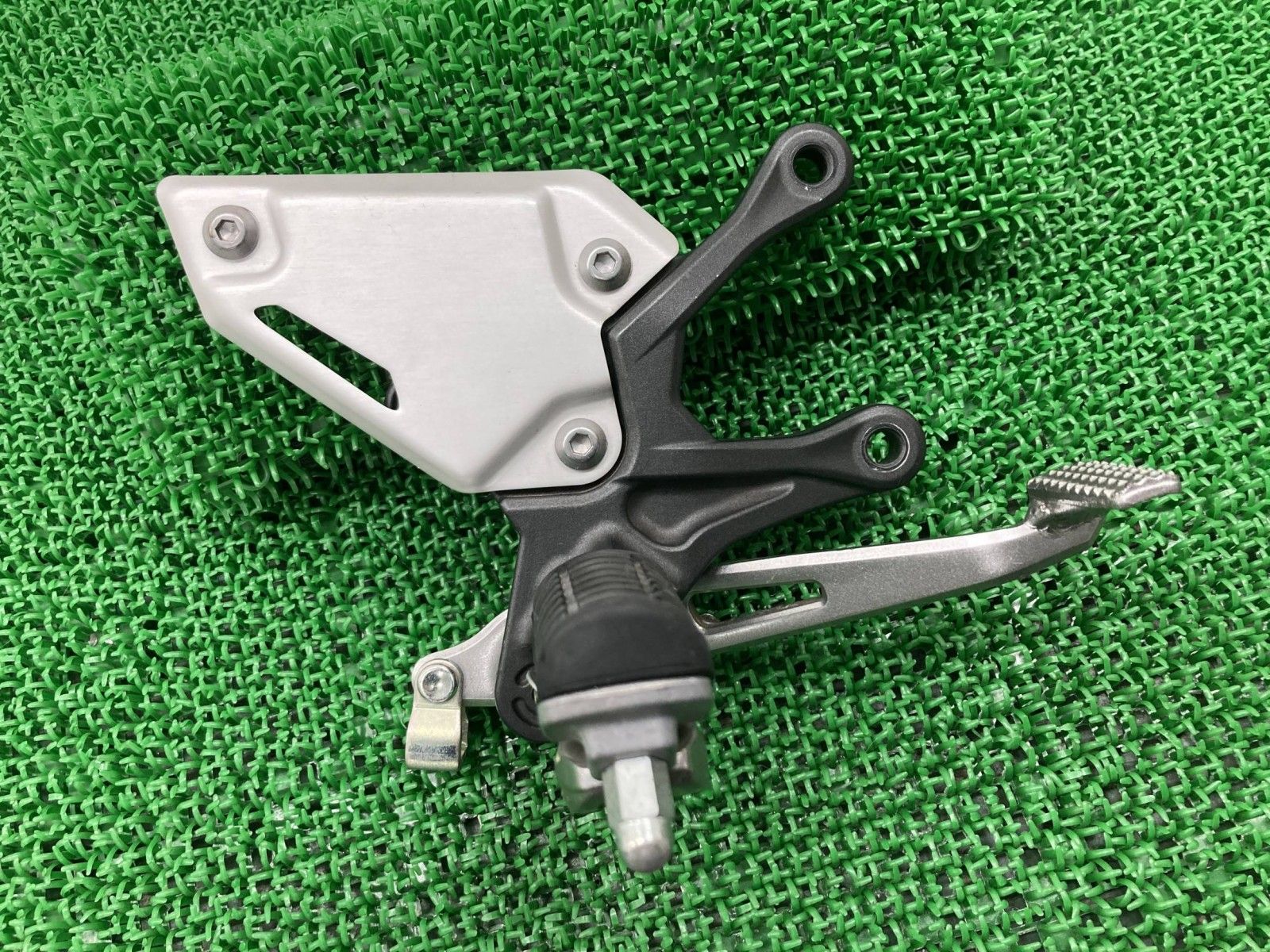 Z900 ステップ 右 1442 カワサキ 純正 中古 バイク 部品 ZR900B メイン