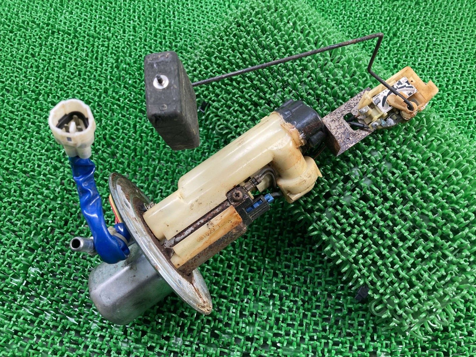 スズキ GSX1300R 隼 ハヤブサ フューエルポンプ リペアセット 51YT+dvSWGL._AC_UF350,