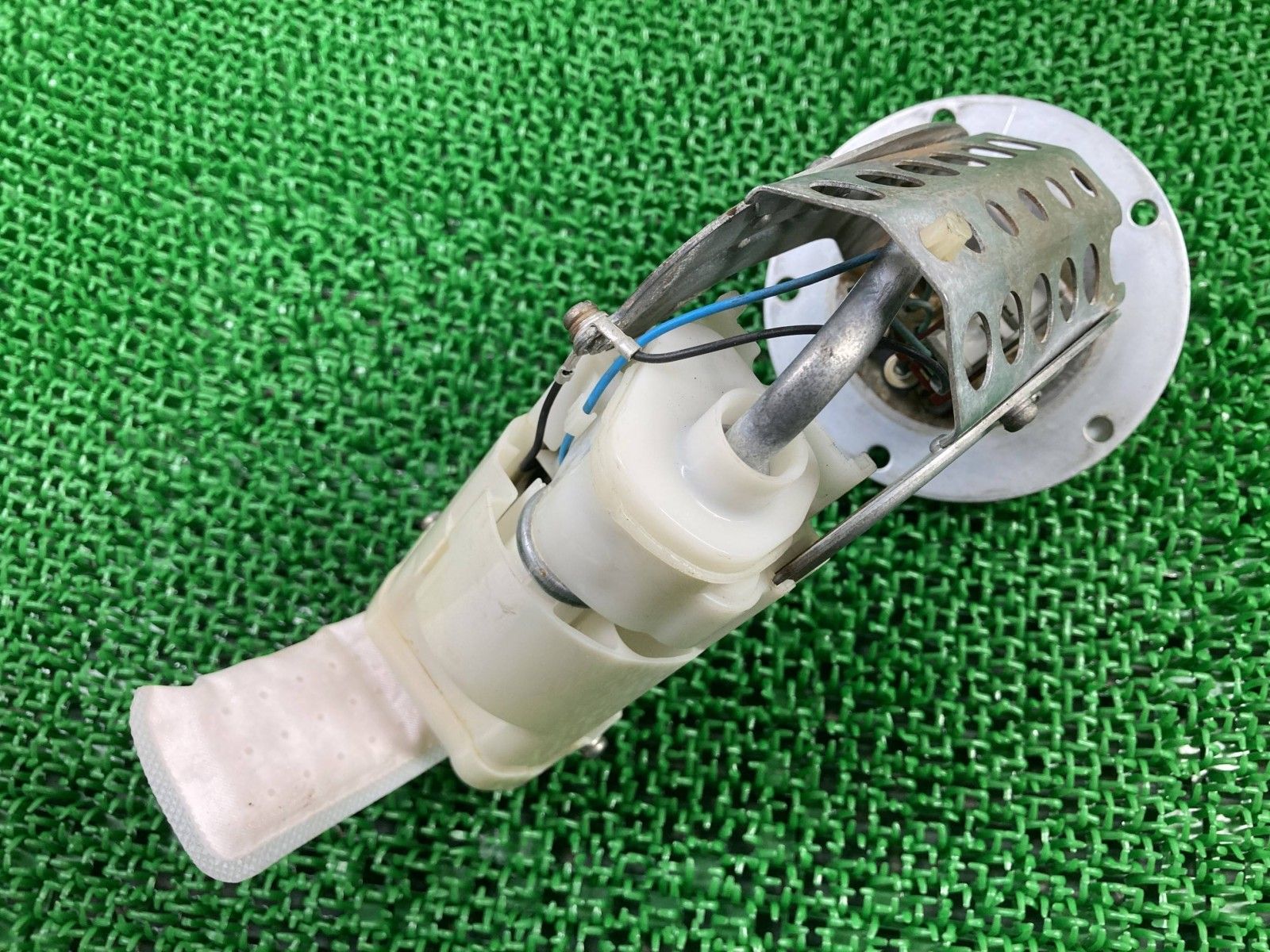 GSR250 フューエルポンプ 15100-48H02 スズキ 純正 中古 バイク 部品