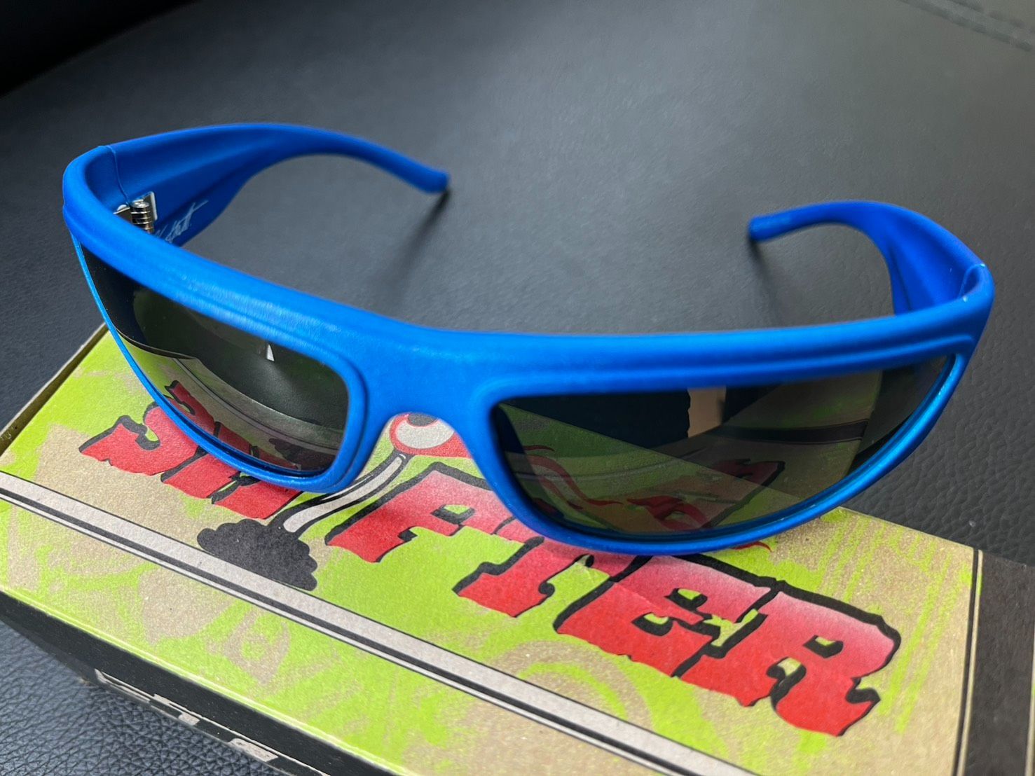 arnette アーネット サングラス UPTOWN カラー:ブルー arnette アーネット サングラス 青 - メルカリ