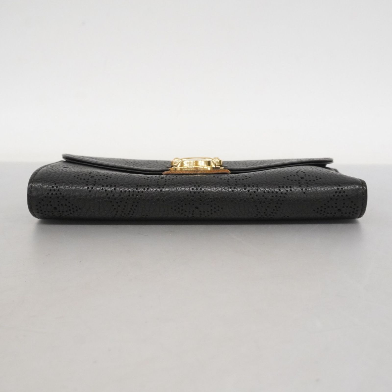 ルイ・ヴィトン(Louis Vuitton) ルイ・ヴィトン 三つ折り長財布 マヒナ