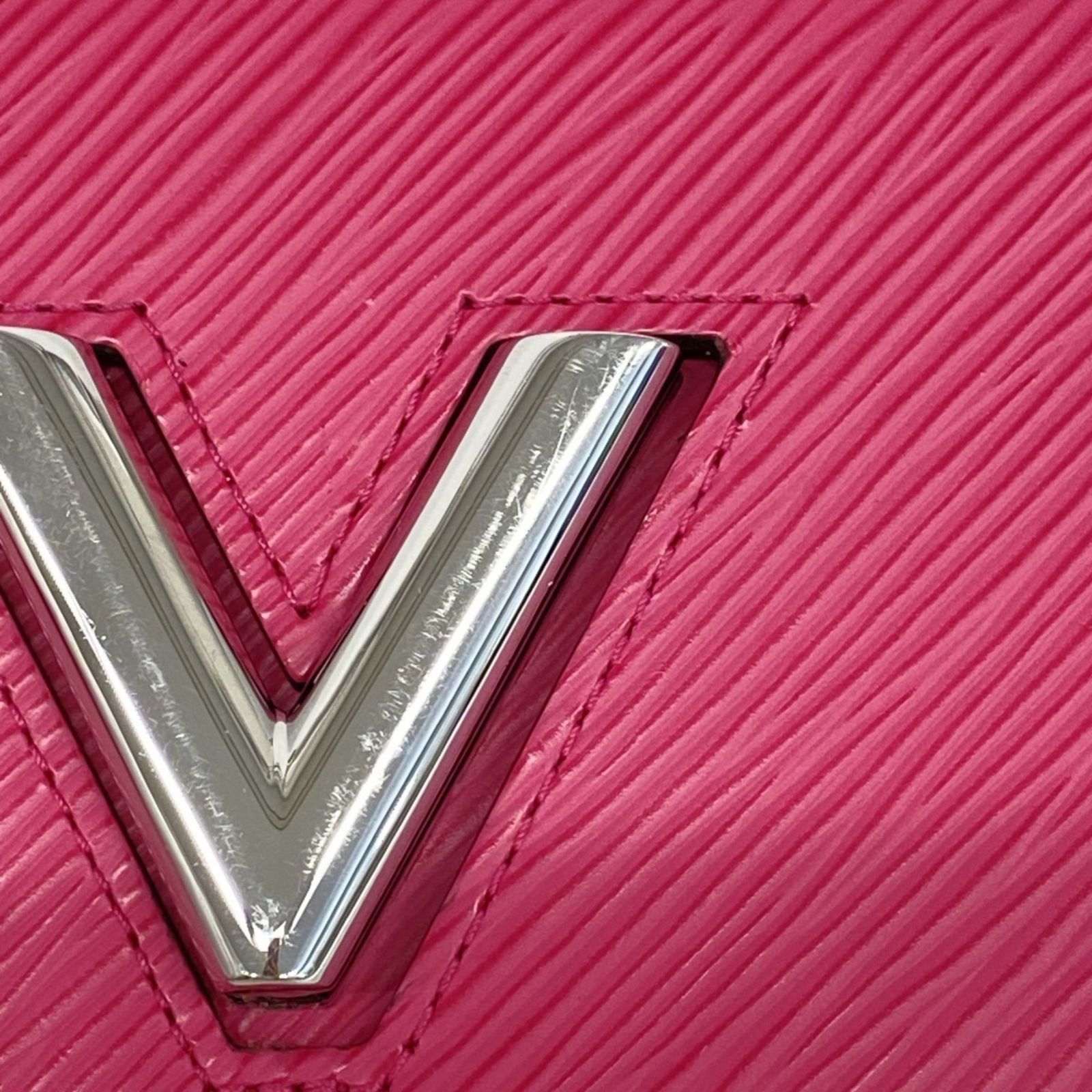 ノ*エ様 ルイヴィトン エピポルトフォイユ・ツイスト M62362 ホットピンク ルイ・ヴィトン(Louis Vuitton) ルイ・ヴィトン 長財布 エピ