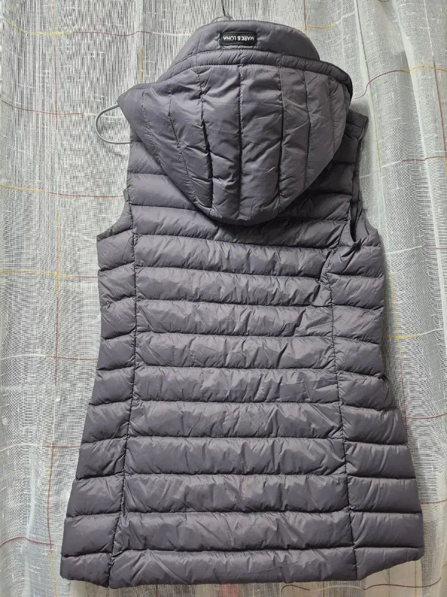 MARK & LONA マークアンドロナ ダウン ベスト グレー S - メルカリ