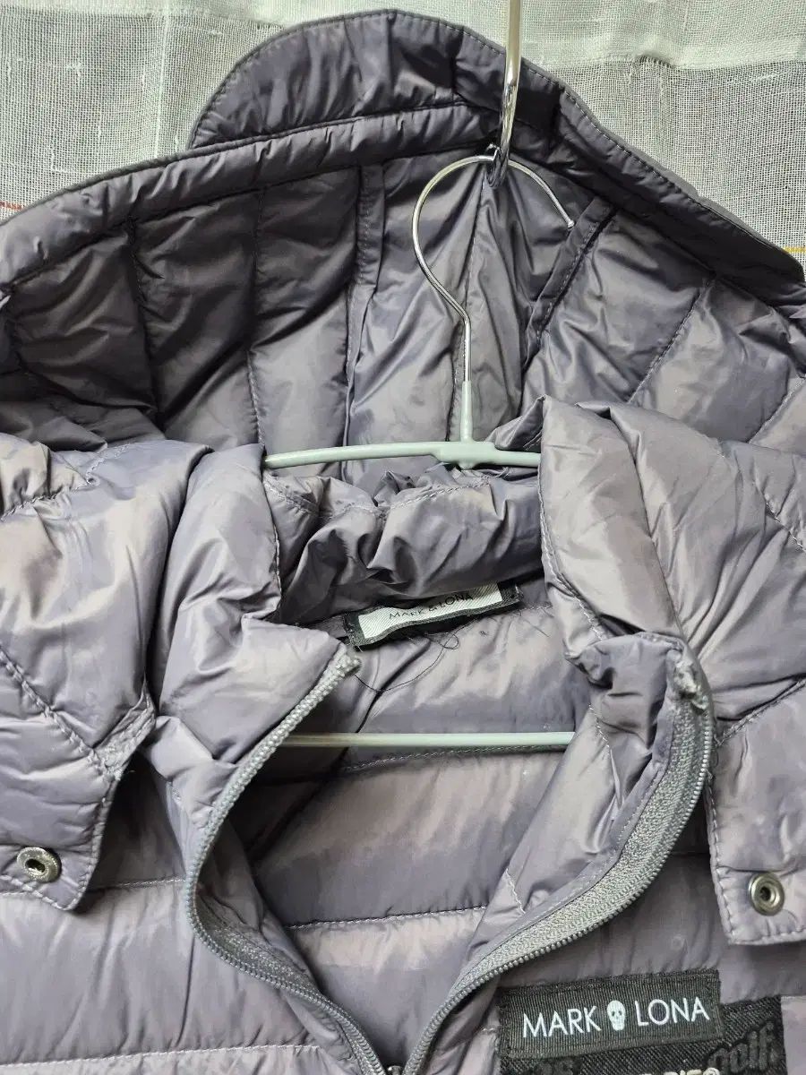 MARK & LONA マークアンドロナ ダウン ベスト グレー S - メルカリ