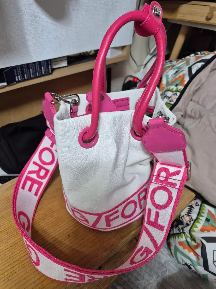 G FORE(ジーフォア) 白 ピンク バケットバッグ トートバッグ - メルカリ