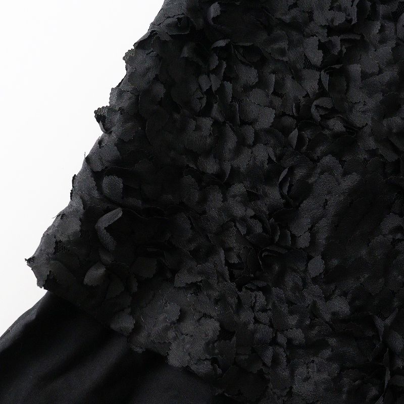 美品 インゲボルグ INGEBORG フラワーモチーフピコフリルカットソー