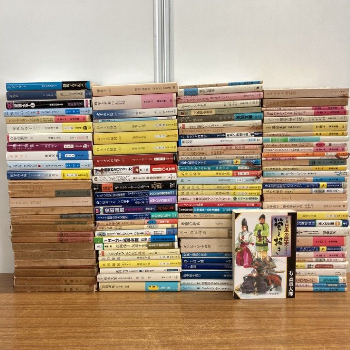 □01)【1点限り!】文庫本まとめ売り約115冊大量セット/日本/海外/文学