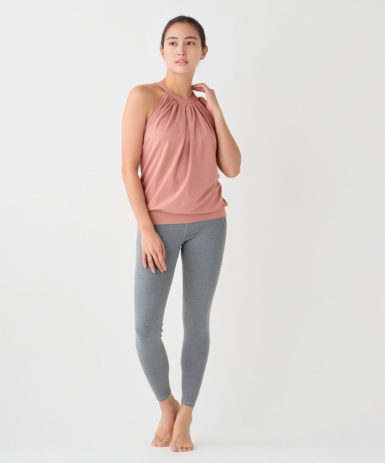 スリア suria ヨガ 新品 ヨガウェア トップス タンクトップ suria