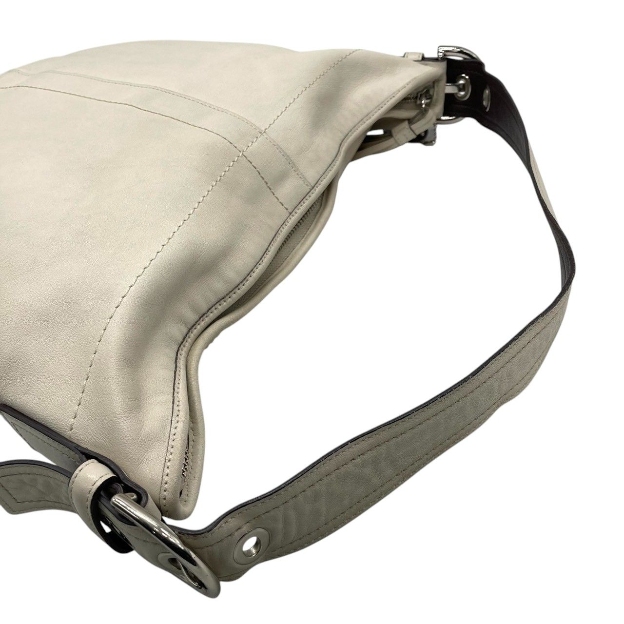 コーチ　ショルダーバッグ　ソーホー　シグネチャー　11888 コーチ COACH ソーホー レザー ホーボー ショルダーバッグ ワン