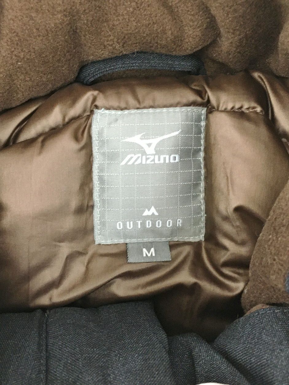 ミズノ MIZUNO ダウンジャケット S チャコール 73MM-930 ブレスサーモ ダウン 未使用 2601WR093 ミズノ MIZUNO ダウンジャケット M チャコール 73MM-930 ブレスサーモ