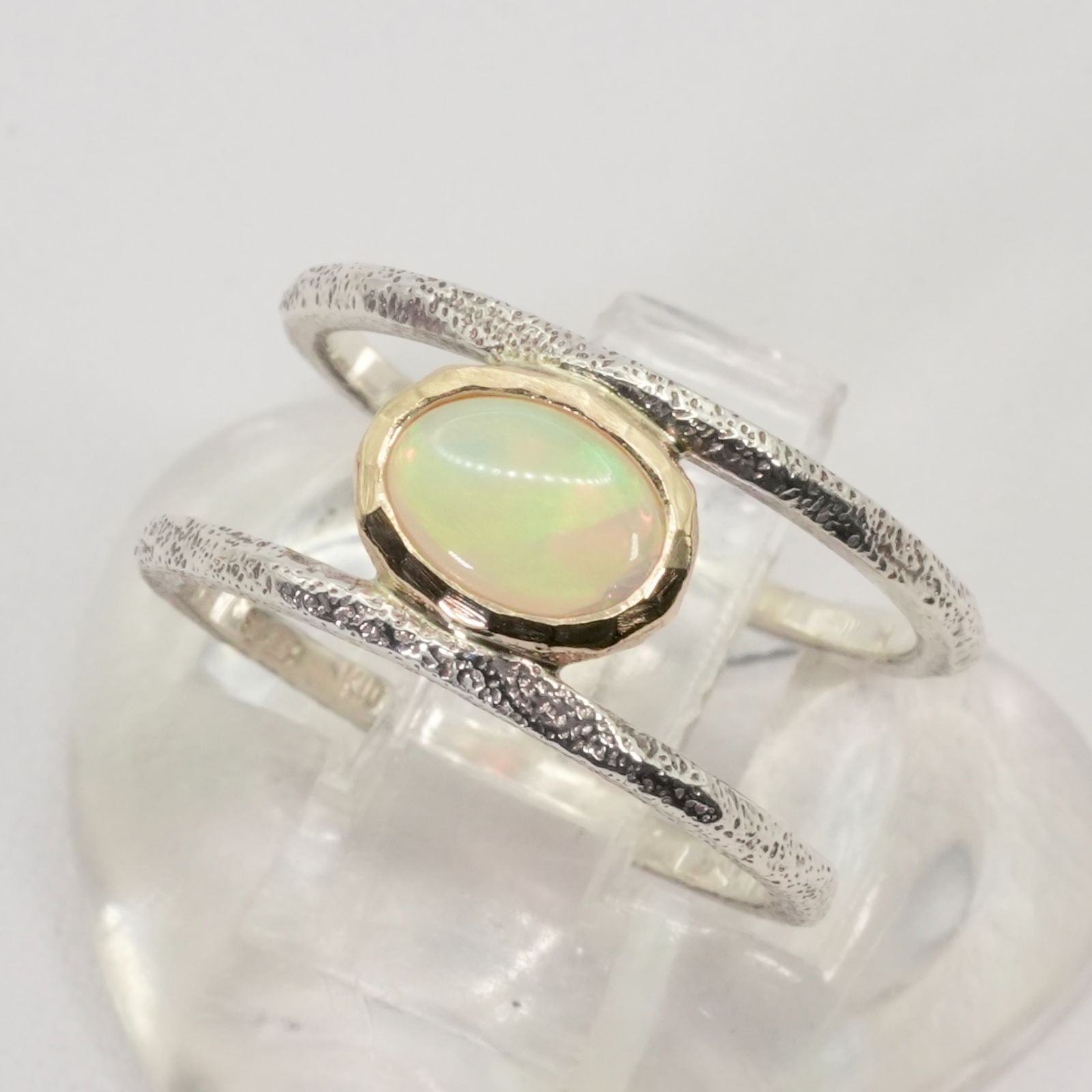 【完売品 美品】アガット シルバー K10 コンビ リング アガット シルバー×K10 オパール リング/25-3135 - メルカリ