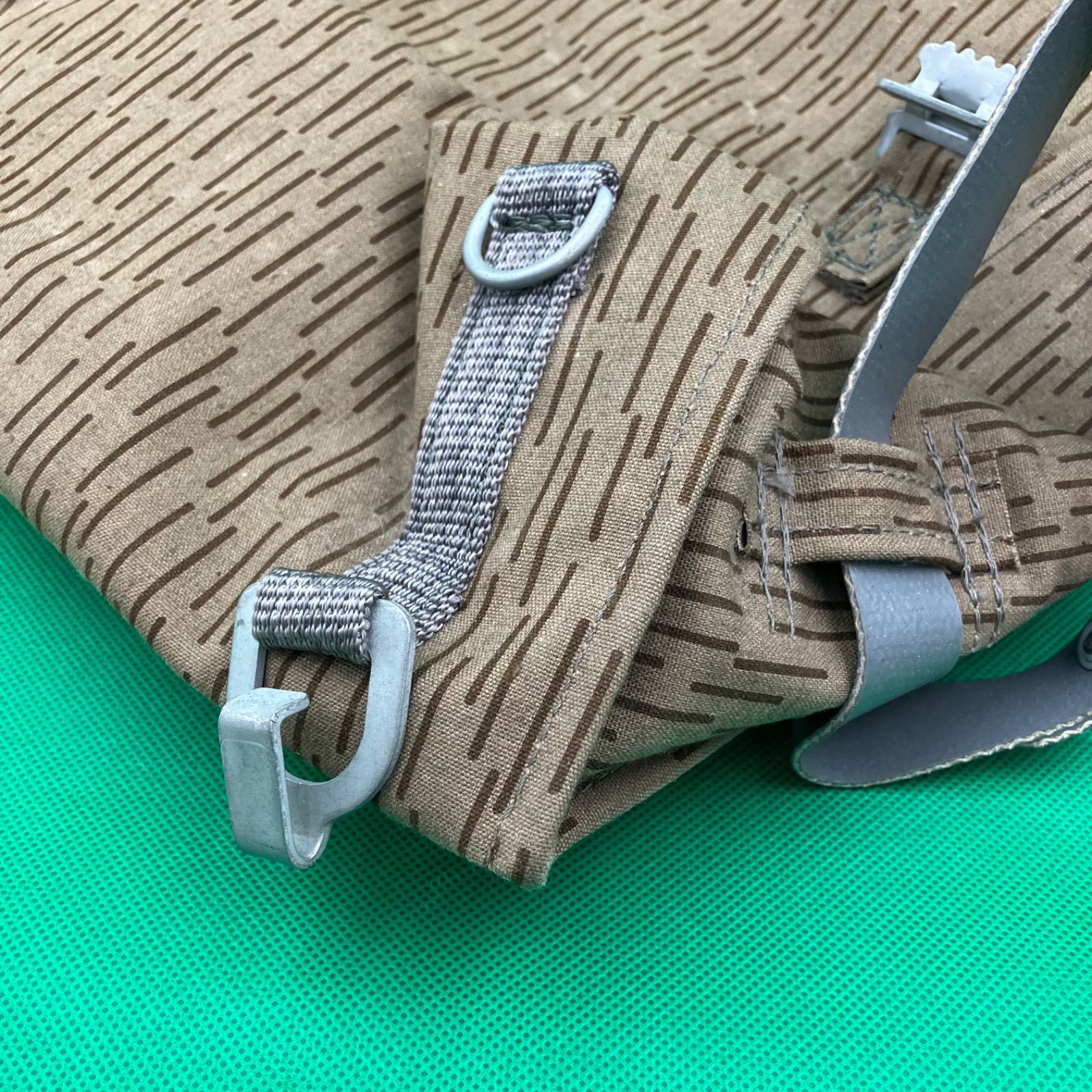 旧東ドイツ軍 NVA レインドロップカモ コンバット バックパック GR1476 旧東ドイツ軍 NVA レインドロップカモ コンバット バックパック