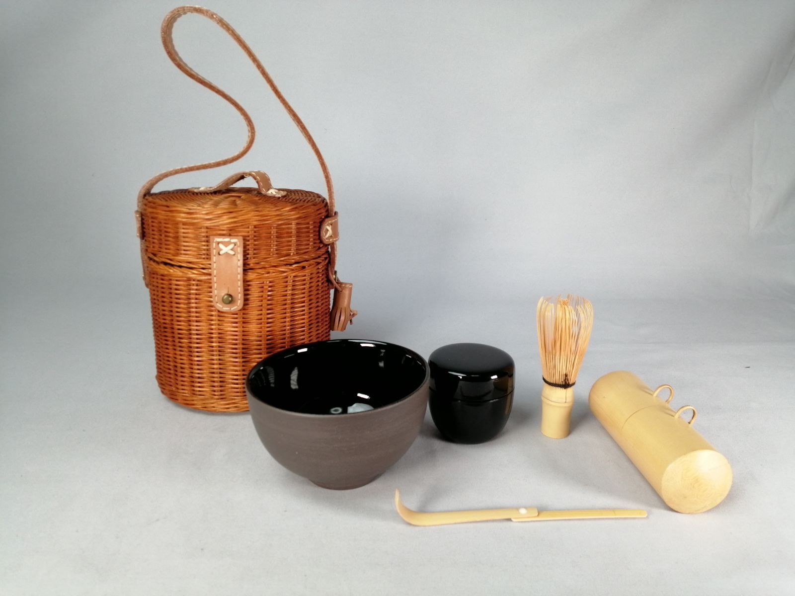 茶事具】籠茶箱 茶道具セット(茶筅筒、茶筅、棗、茶杓、茶碗) 茶箱161