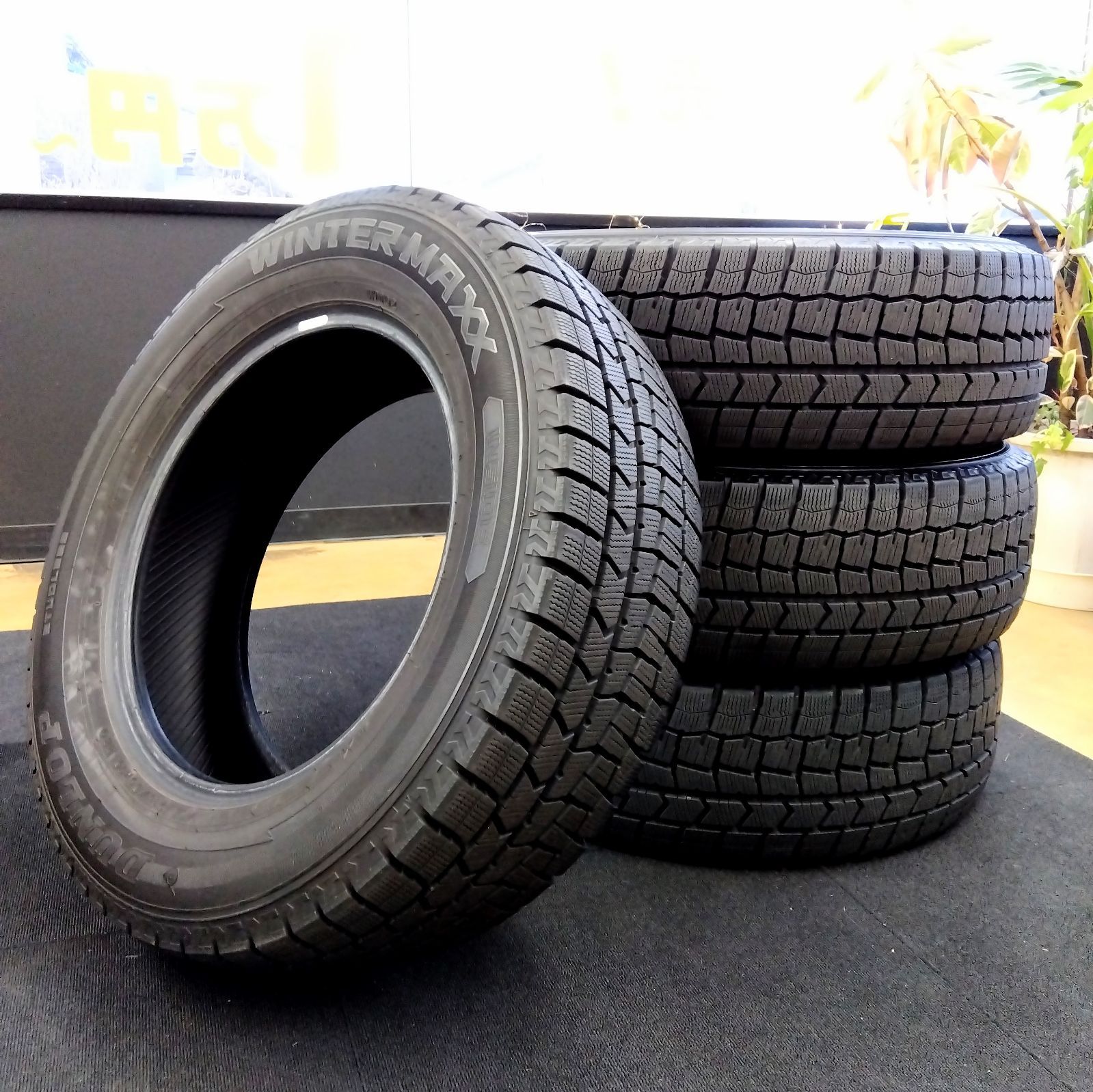 215/65R16 スタッドレスタイヤ 4本セット 215/65r16 スタッドレス」の