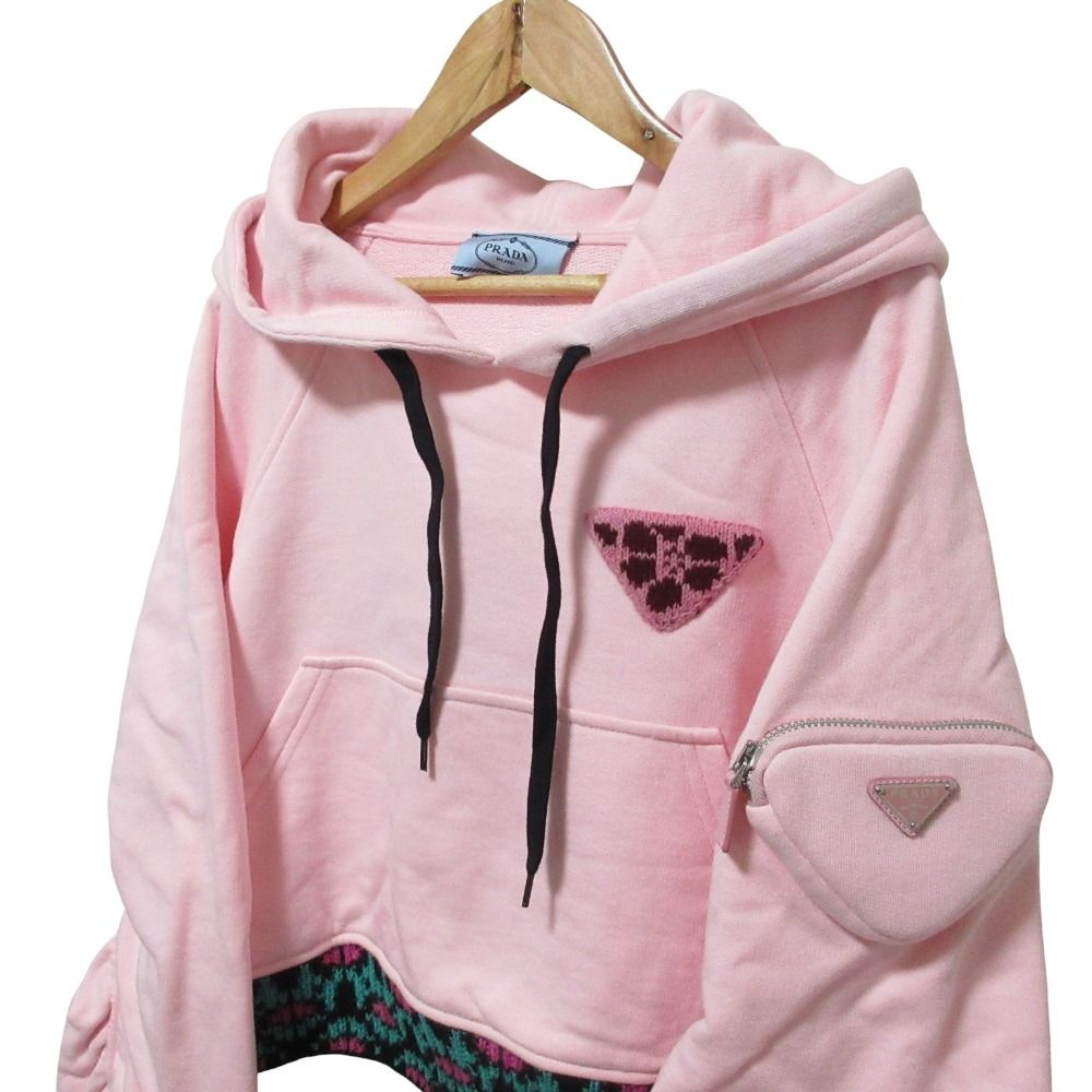 良品 PRADA プラダ トライアングルロゴ クロップド フーディ プル