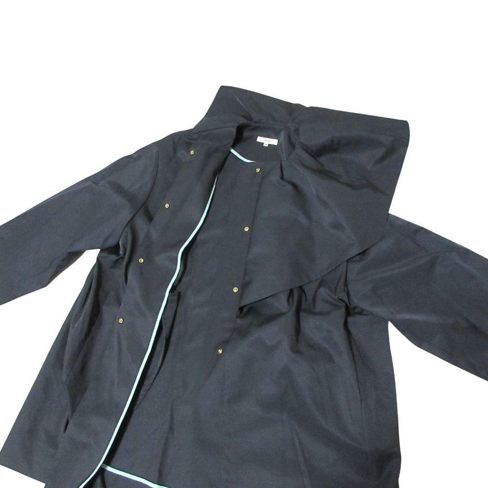 ヨリ　yori ノーカラー　ツイル サイドフレア コート 38 yori(ヨリ)の「ツイルサイドフレアコート」 - PARTE