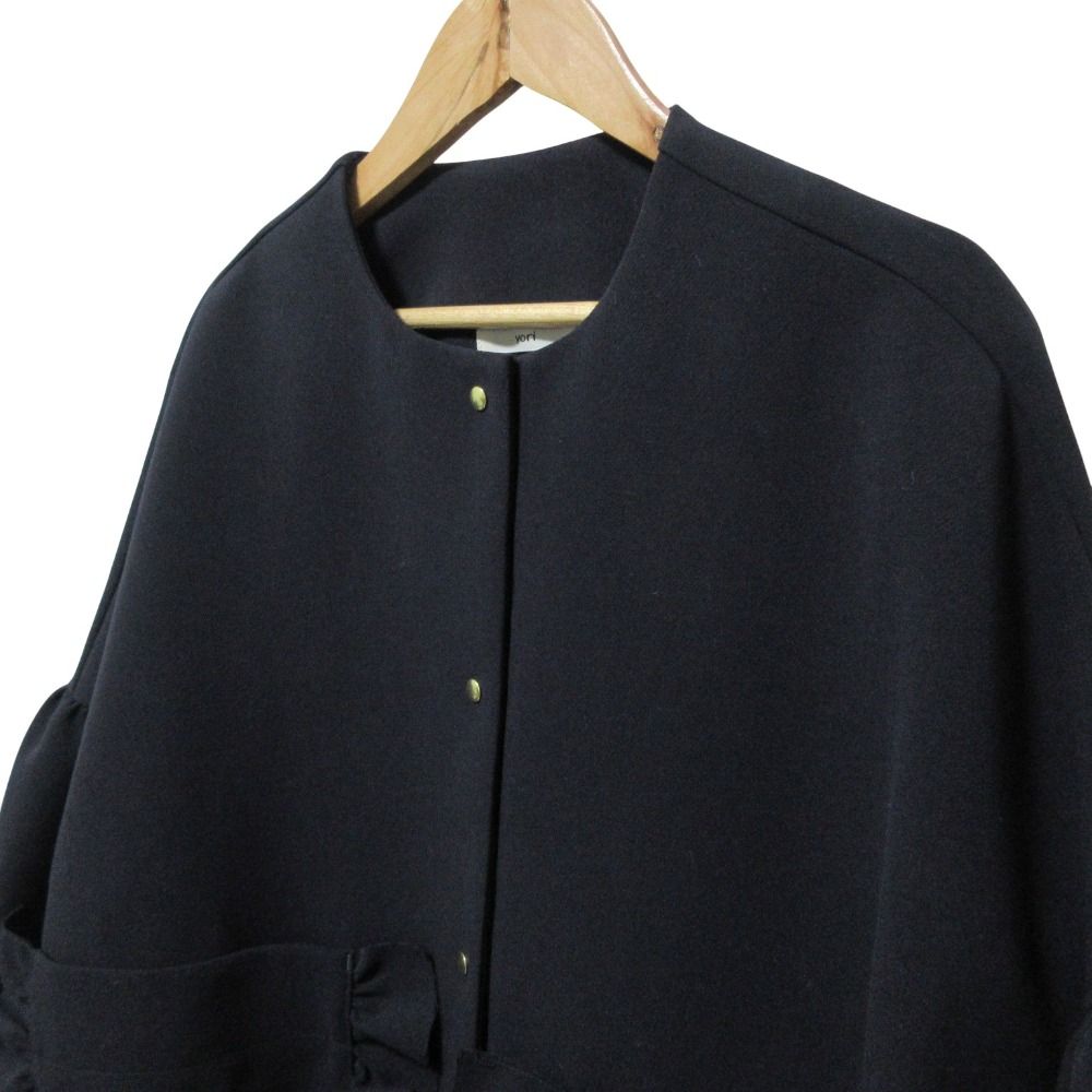 美品 yori ヨリ ノーカラー フリルジャケット YR2225-006SP F ネイビー