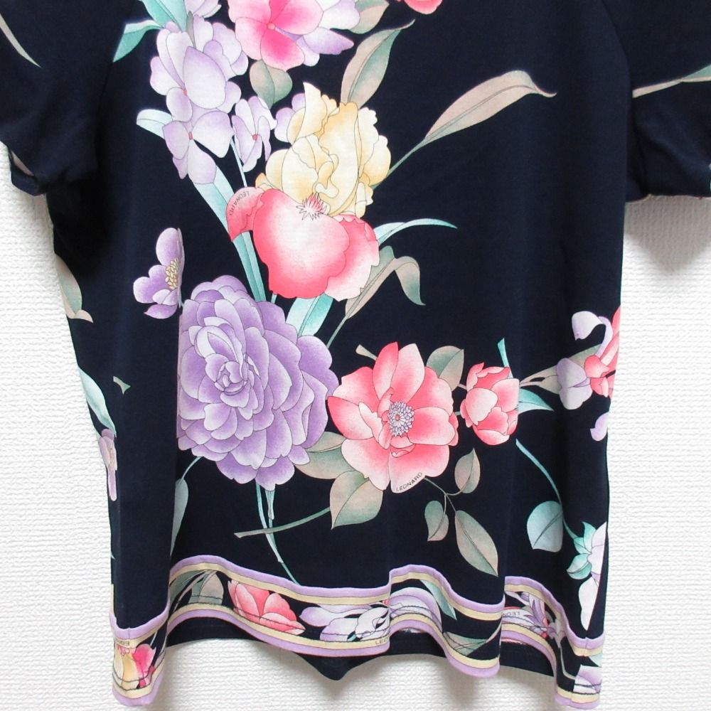 【極美品】LEONARDレオナール日本製 フラワープリント半袖カットソーL紺色 極美品】LEONARDレオナール日本製 フラワープリント半袖カットソーL