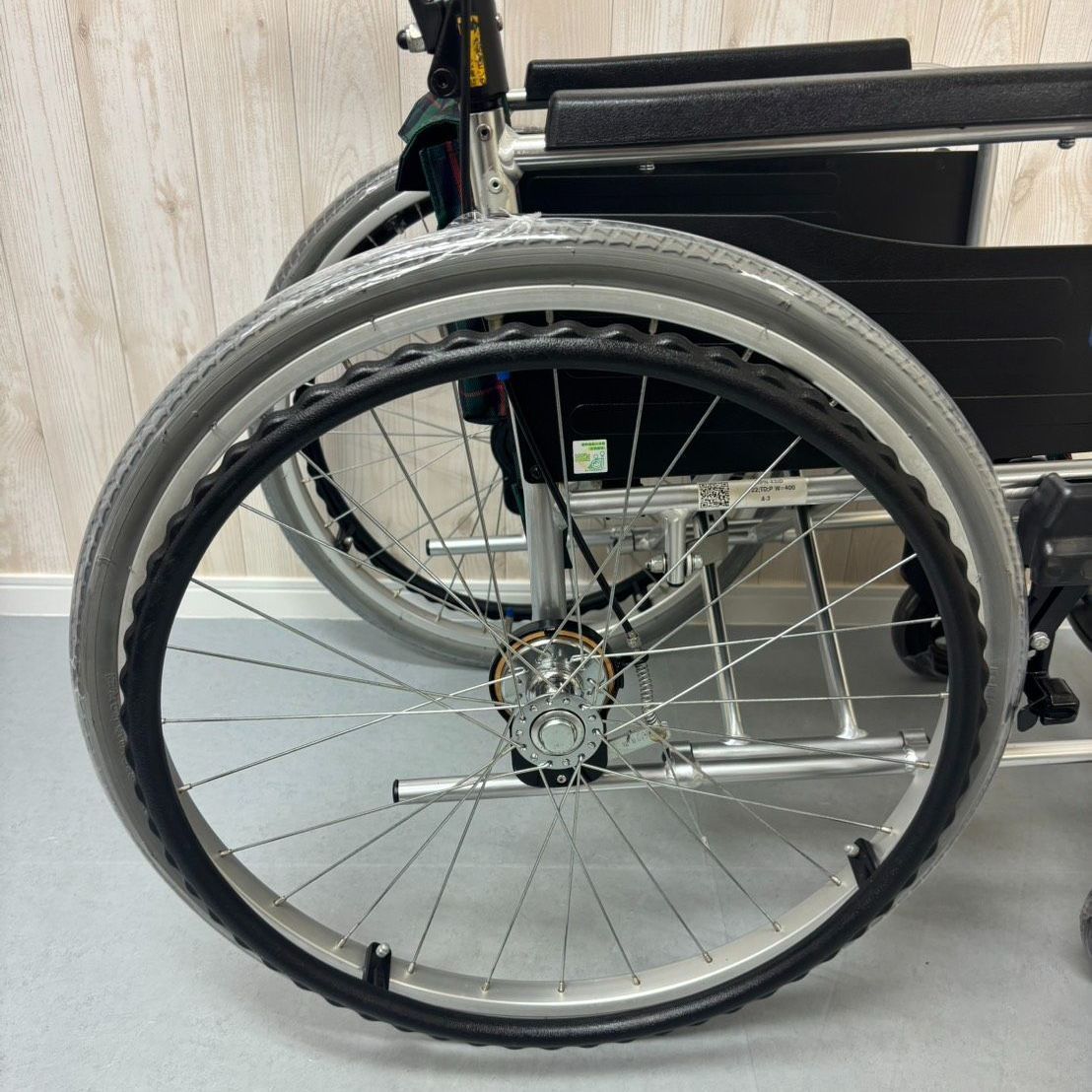 mikiミキ 車椅子 MPN-43JD 自走用 MPN-43｜車いすと介護用品の製造