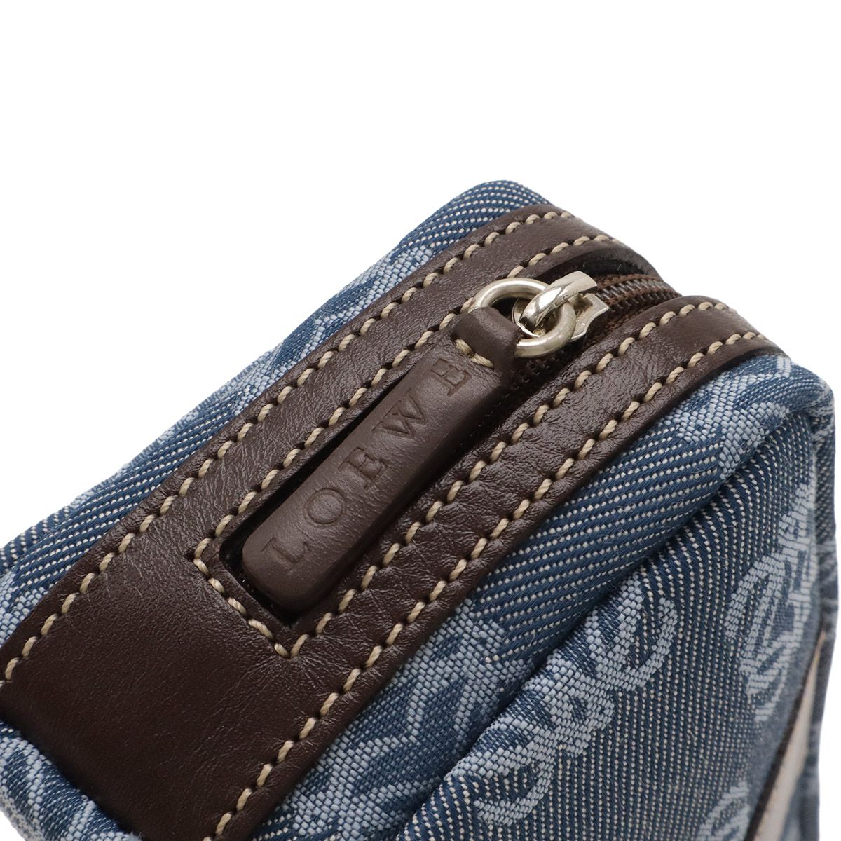 LOEWE ロエベ アナグラム マルチポーチ ミニポーチ 化粧ポーチ コスメ