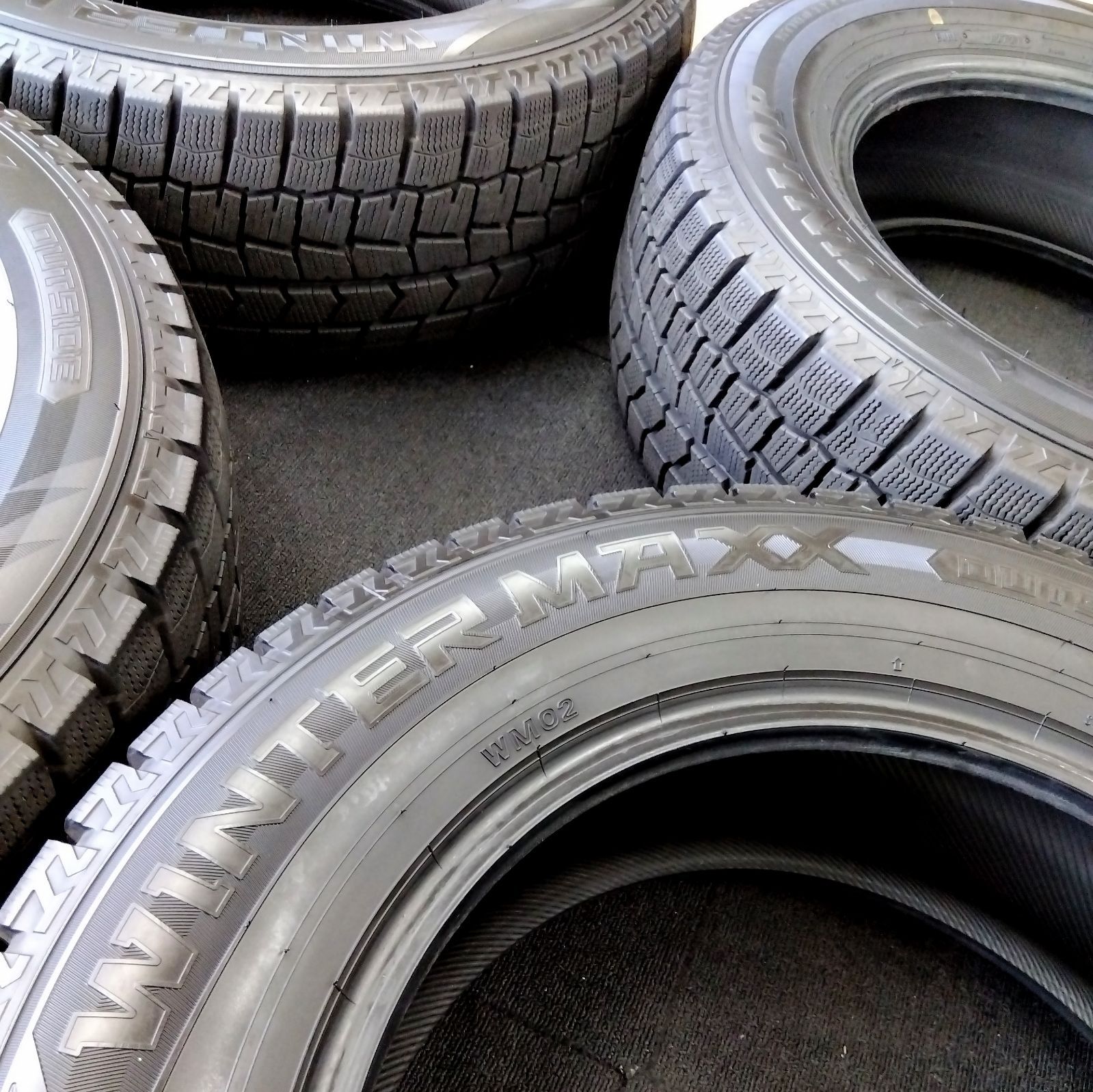 送料無料】【215/65R16】訳あり中古 スタッドレスタイヤ 4本セット