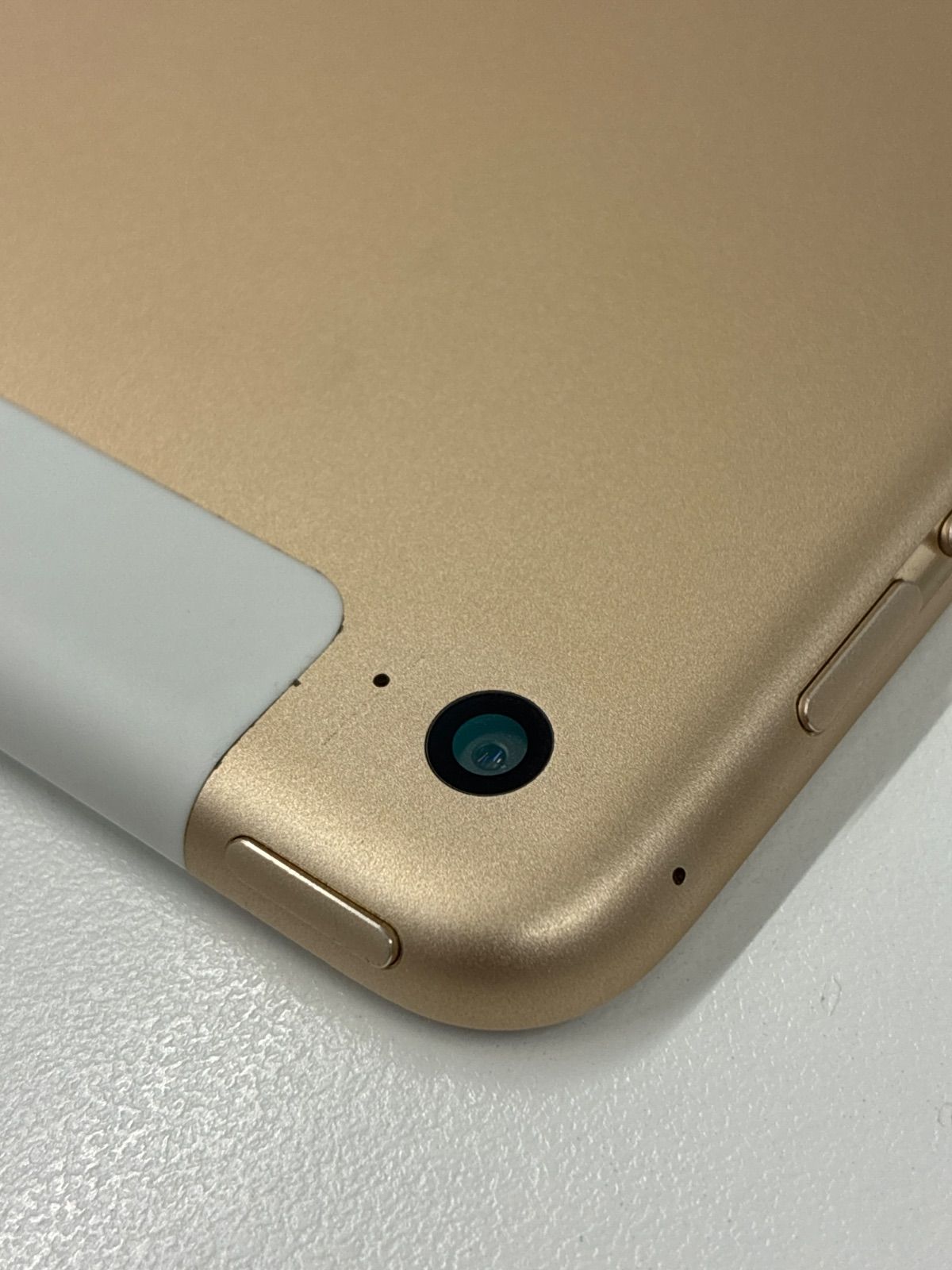 ジャンク／業者向け】Apple iPad mini 4 Cellular 16GB ゴールド A1550