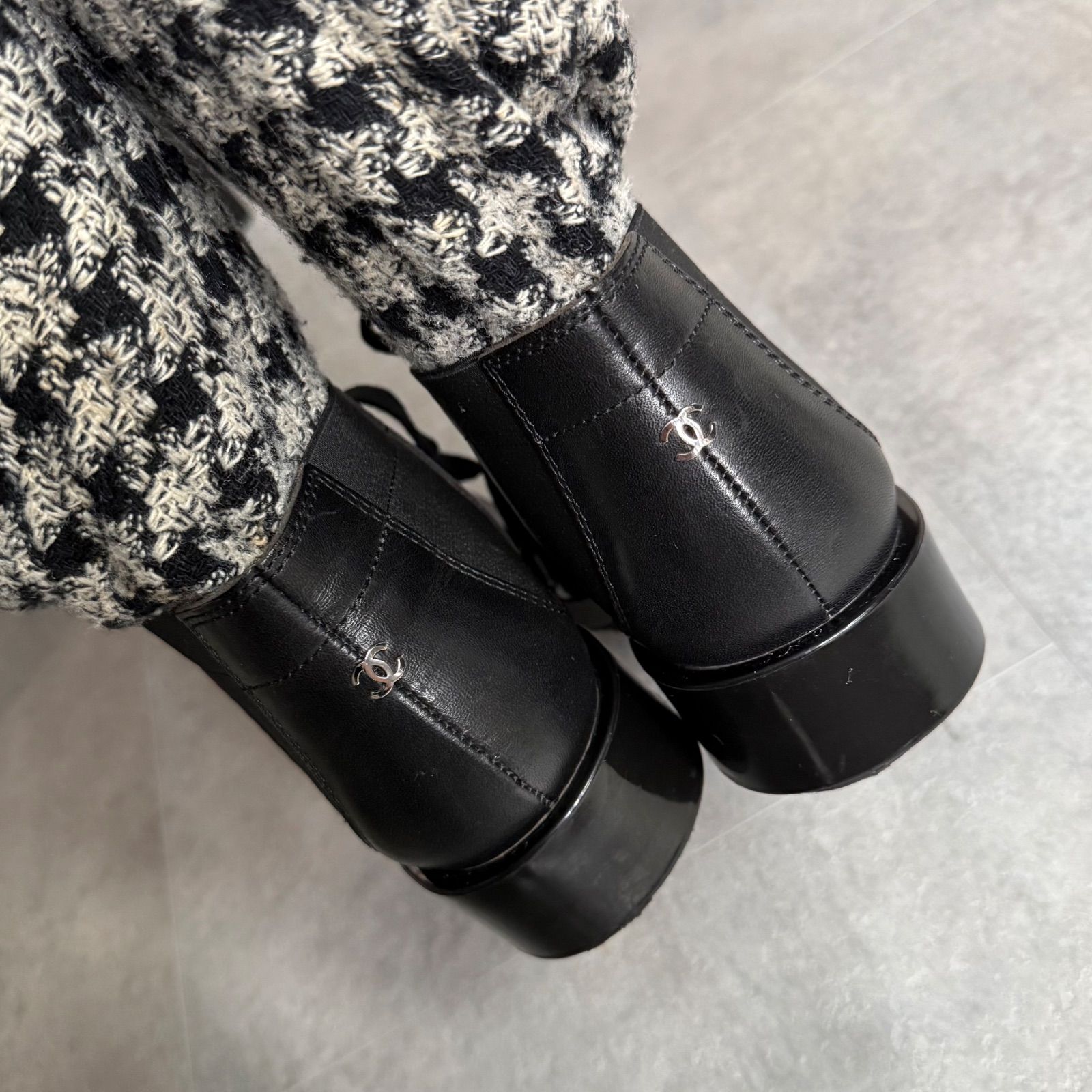 美品 希少 CHANEL シャネル ココマーク 千鳥 チェーン レザーブーツ
