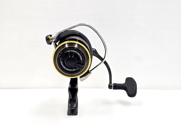 中古品】 ダイワ Daiwa スピニングリール 18 スイッチヒッター LBD 箱