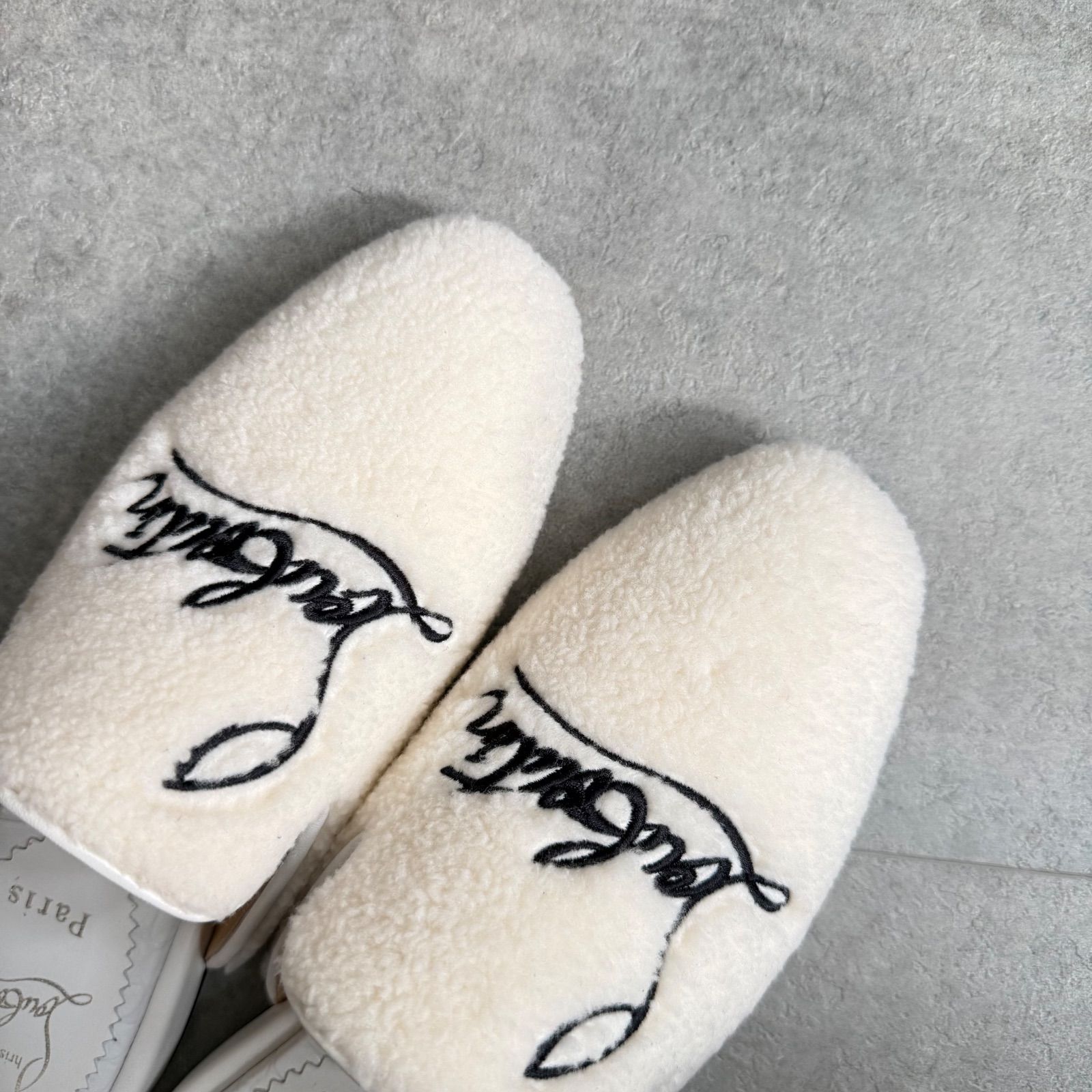極美品 Christian Louboutin クリスチャンルブタン ファー ボア 