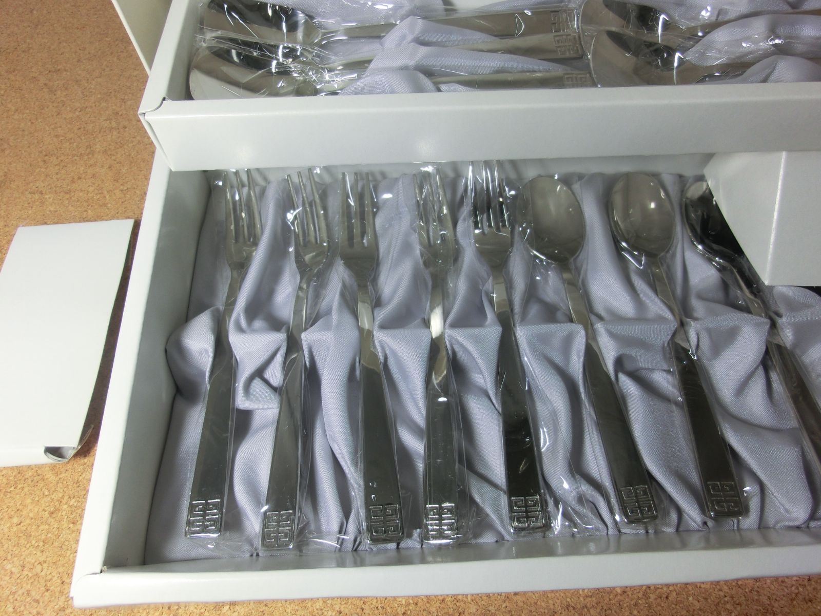 未使用品 GIVENCHY ジバンシー デザートカトラリーセット 15本 GF50