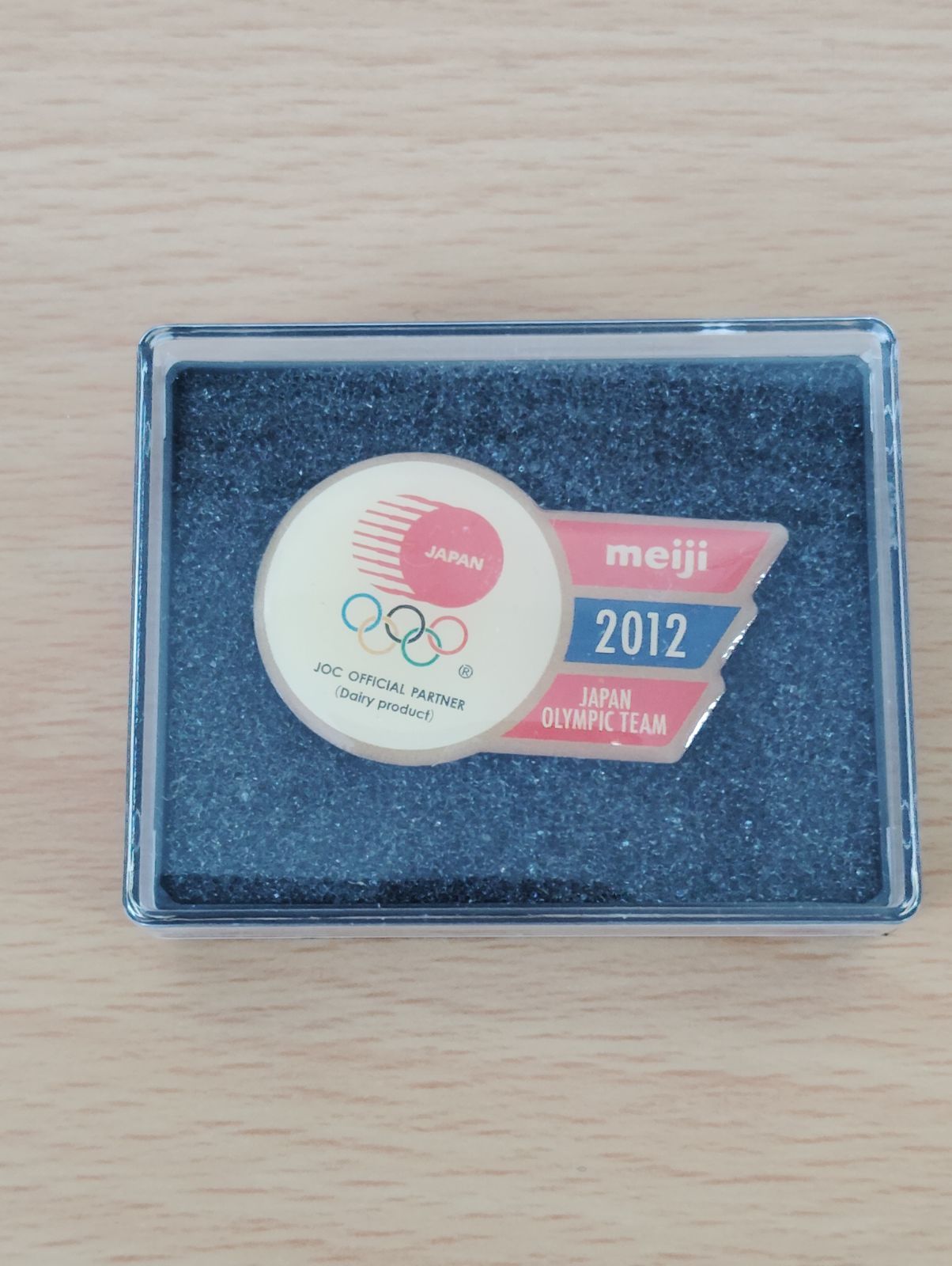 JAPANESE OLYMPIC COMMIITTEE　公式　　ピンバッチ meiji 2012 JOC ジャパンオリンピックチーム ピンバッチ - メルカリ