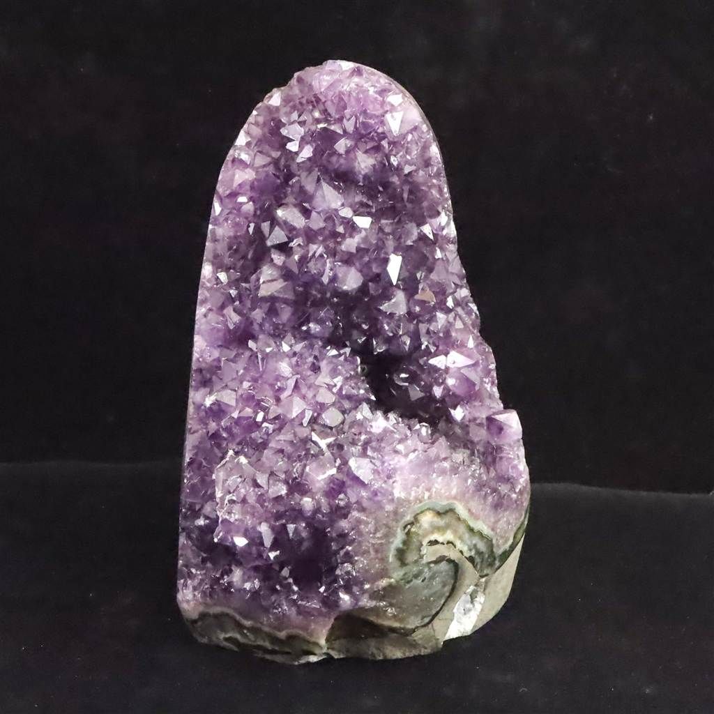 ウルグアイ産 アメジストドーム 89x111x137mm クラスター 原石 台付 1 3kg 榎本通商55876