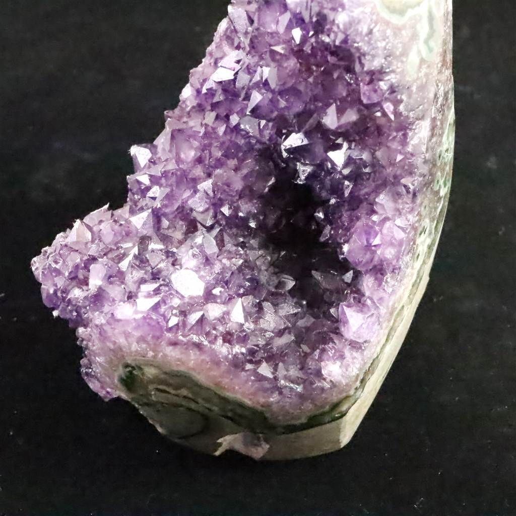  ウルグアイ産 アメジストドーム 89x111x137mm クラスター 原石 台付 1 3kg 榎本通商55876 目覚まし時計 置物 インテリア小物