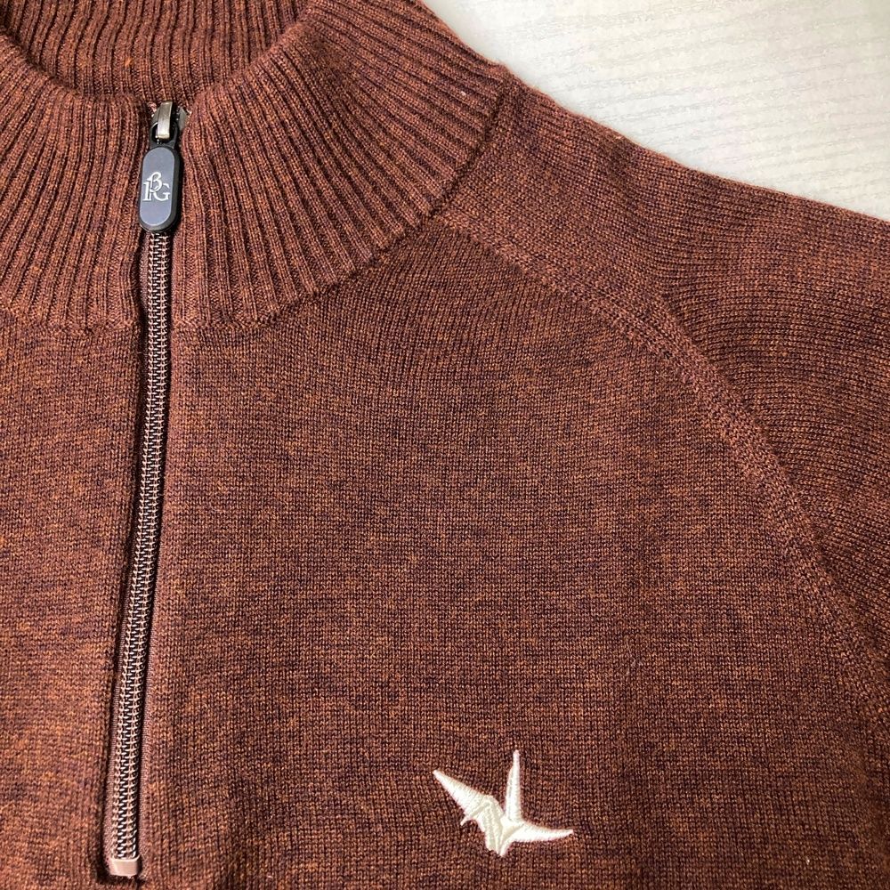 1PIU1UGUALE3 GOLF ニット　ゴルフ　セーター　ブラウン サイズ：4 1PIU1UGUALE3 GOLF GRK027 ハーフジップニット セーター