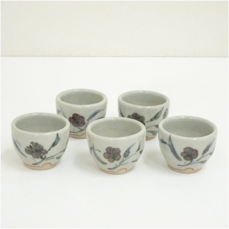 伊豆蔵寿郎造 染釉裏紅野草文盃5客 共箱 酒器 おしゃれ さかずき お酒 日本酒 料理 旅館 インテリア 骨董 和食器 料亭 居酒屋 来客