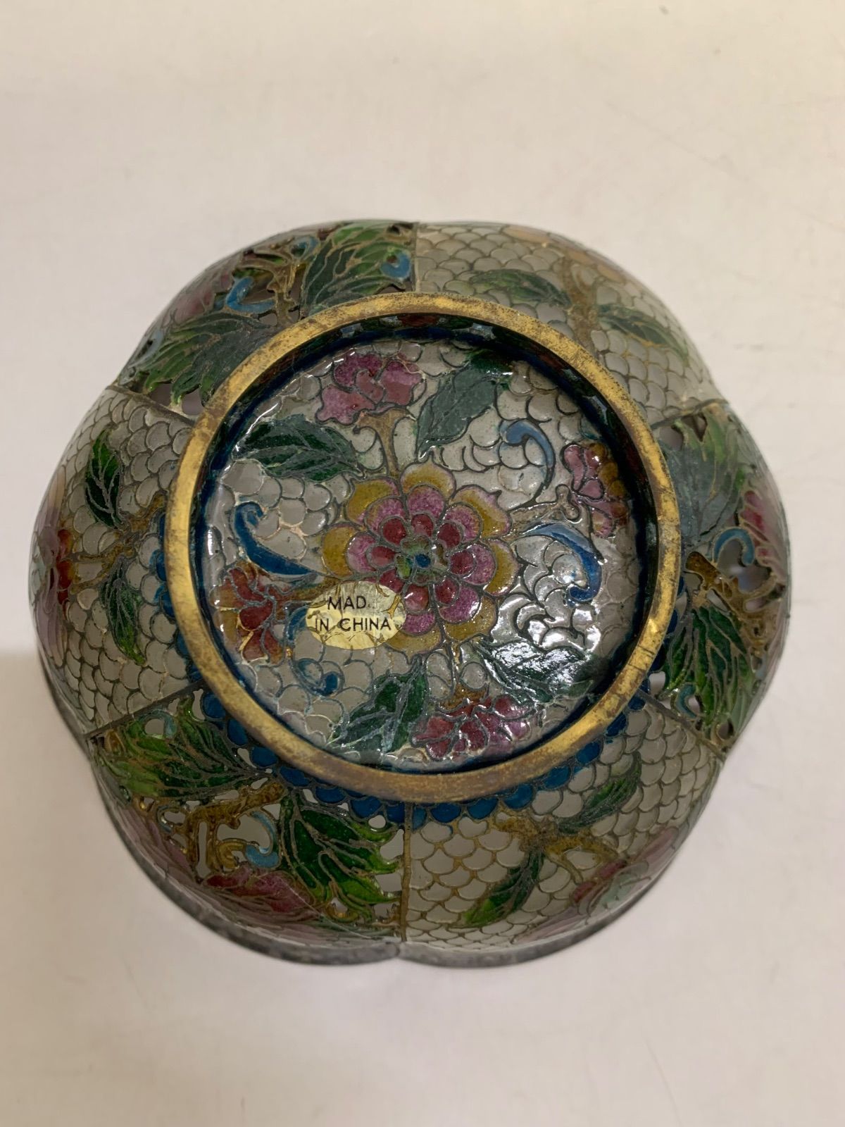 中国古玩 花紋鉢 菓子器 透胎七宝 有線七宝 透かし碗 ステンドグラス風