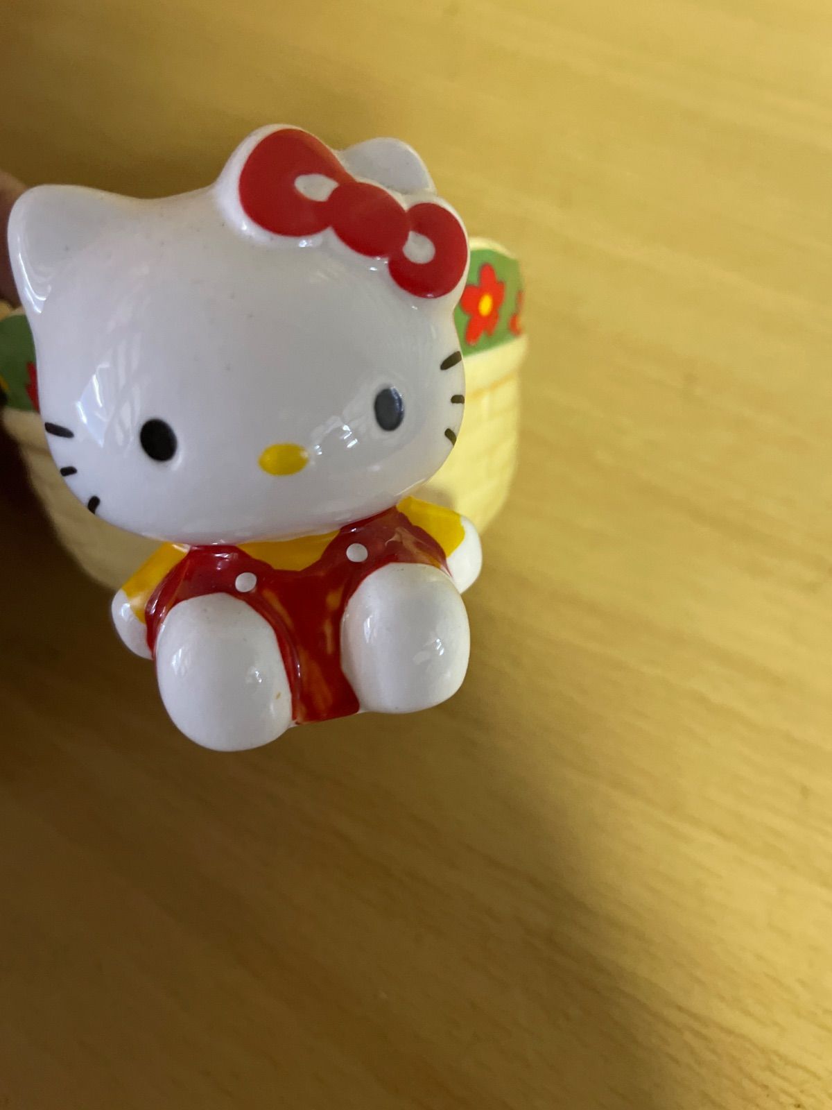 平成レトロ】キティちゃん ハローキティ 陶器小物入れ - メルカリ