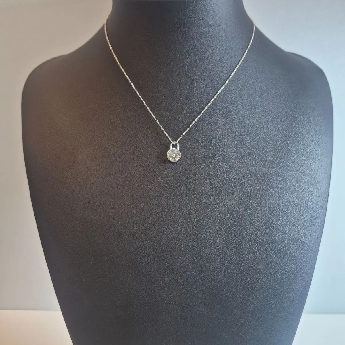 ティファニー 1Pダイヤ ラウンドロック 1837 カデナ シルバー SV925