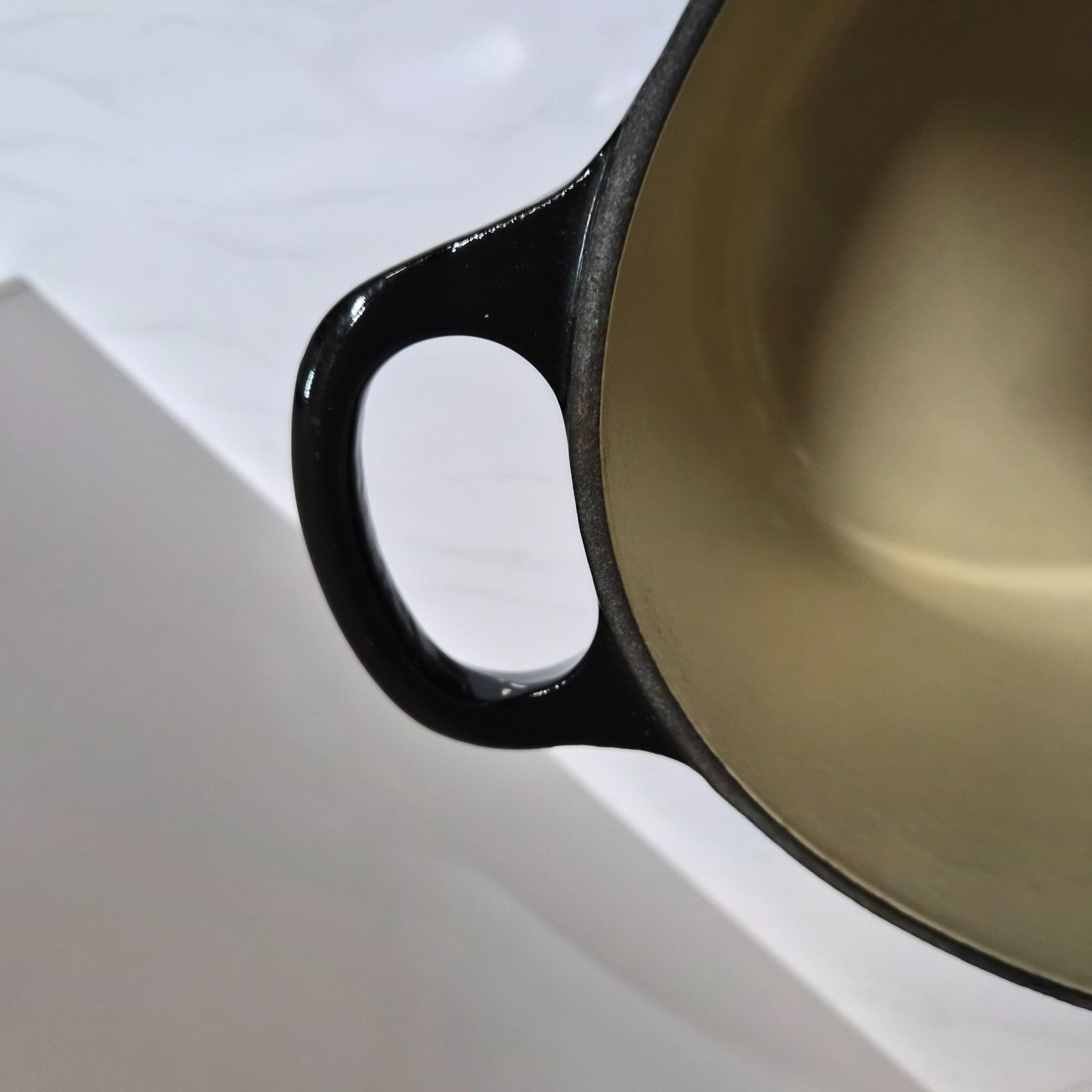 鋳物ホーロー鍋