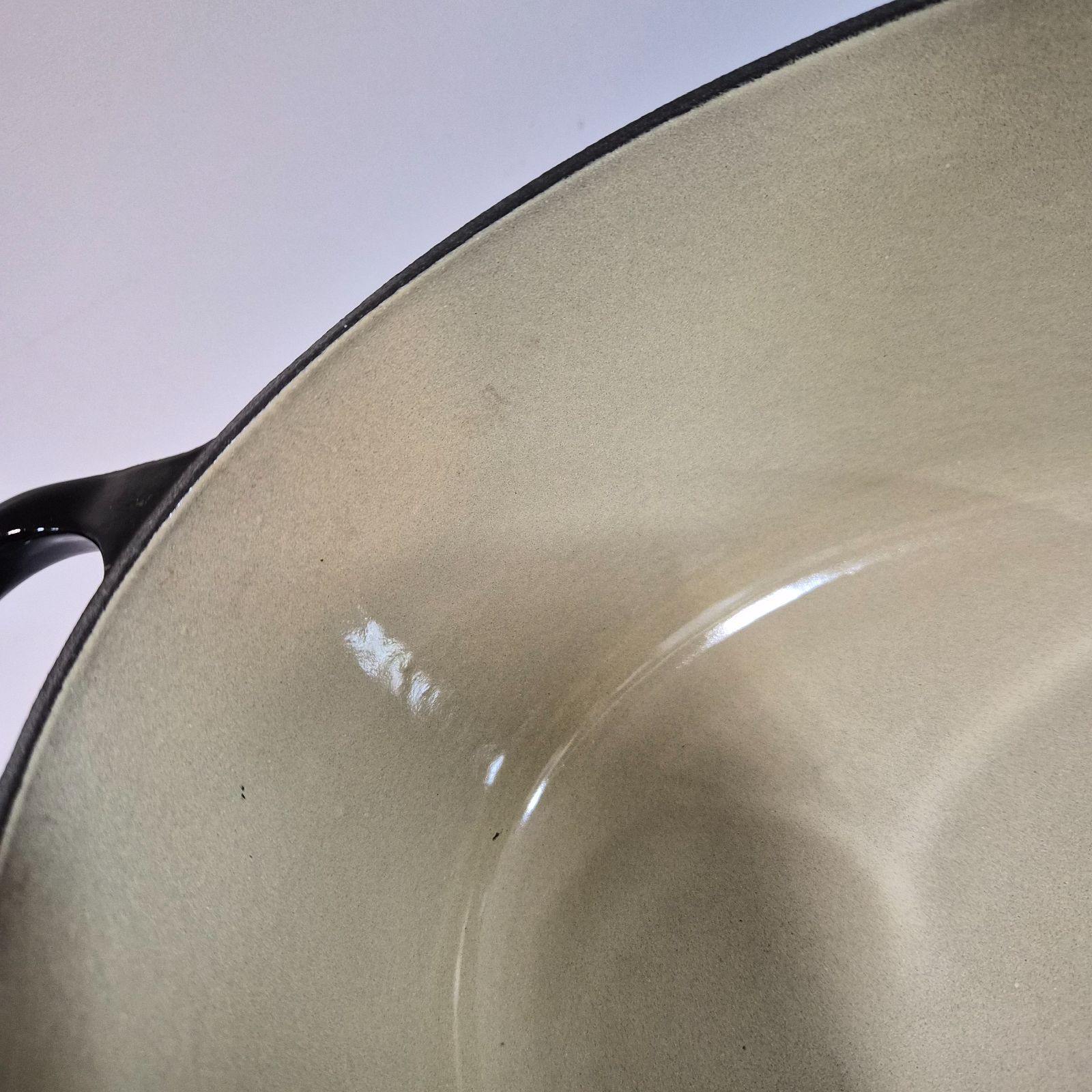 ルクルーゼ·オーバル25