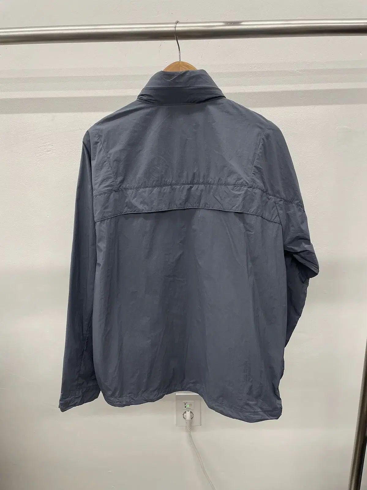 コーロンスポーツ ウィンドブレーカー