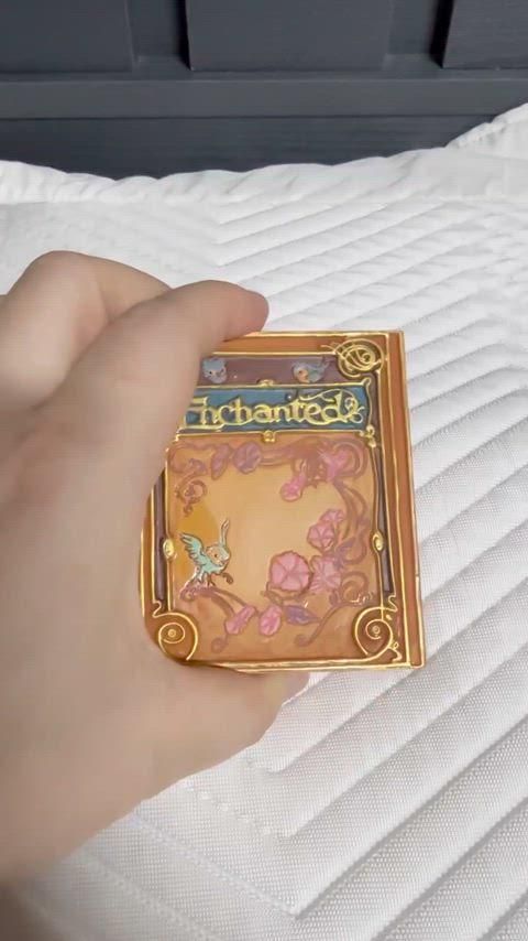 ブック オーナメント